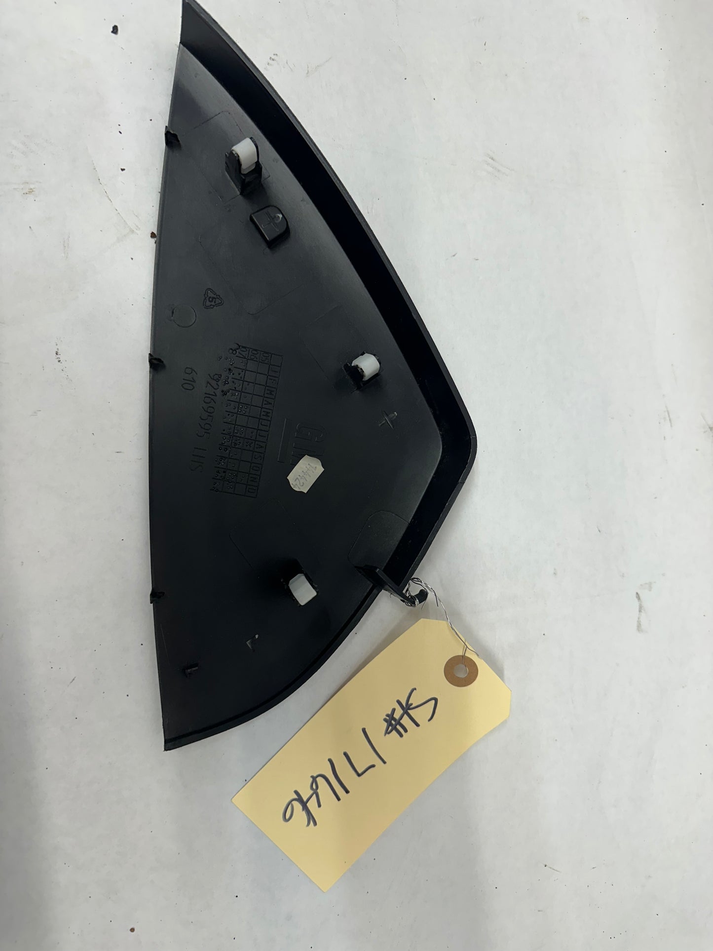 2009 Pontiac G8 GT LH Driver Dash Trim End Cap OEM - Day's Parts Yard