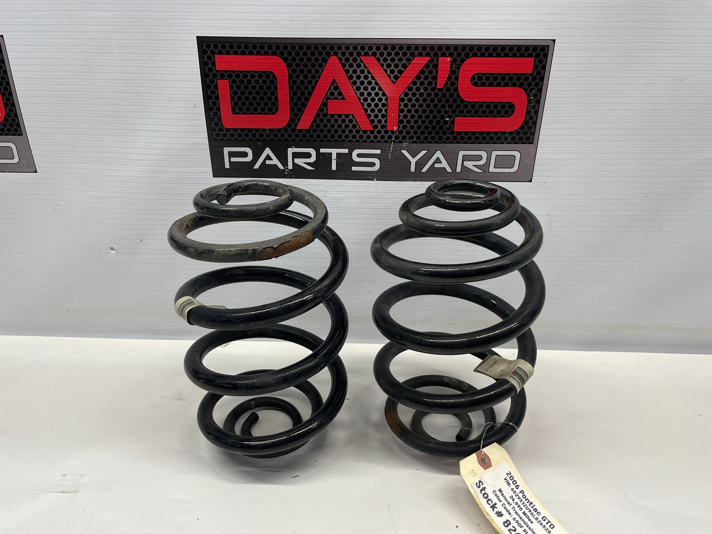 2006 Pontiac GTO Rear Coil Springs RH & LH OEM - Day's Parts Yard