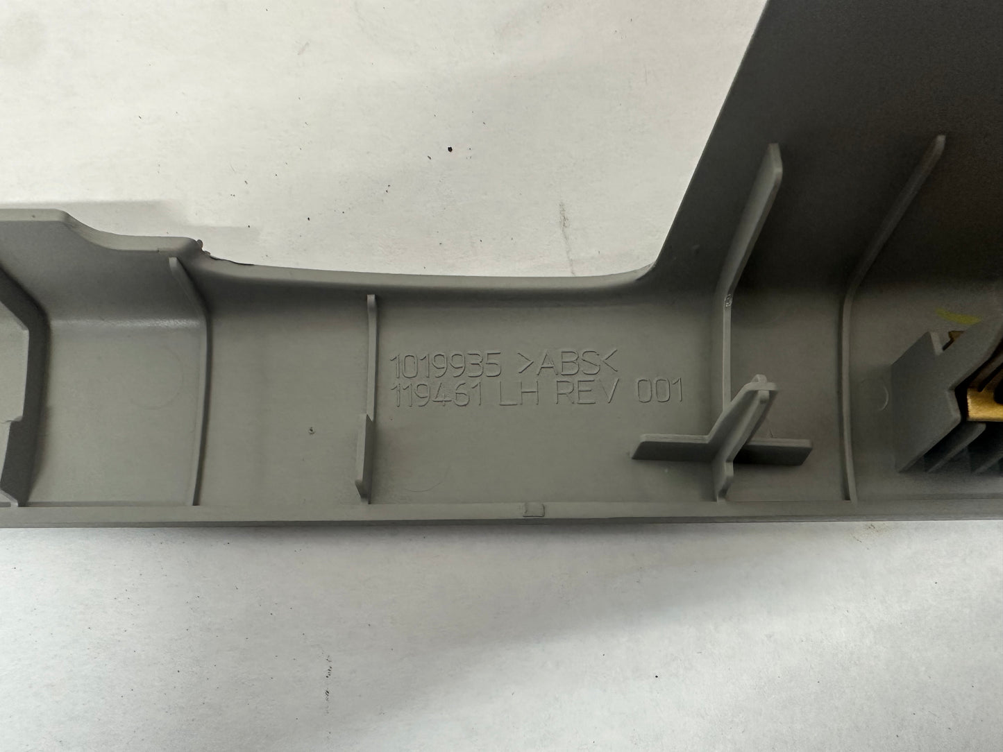 2011 Cadillac CTS-V Coupe RH & LH Door Trim Finish - Day's Parts Yard