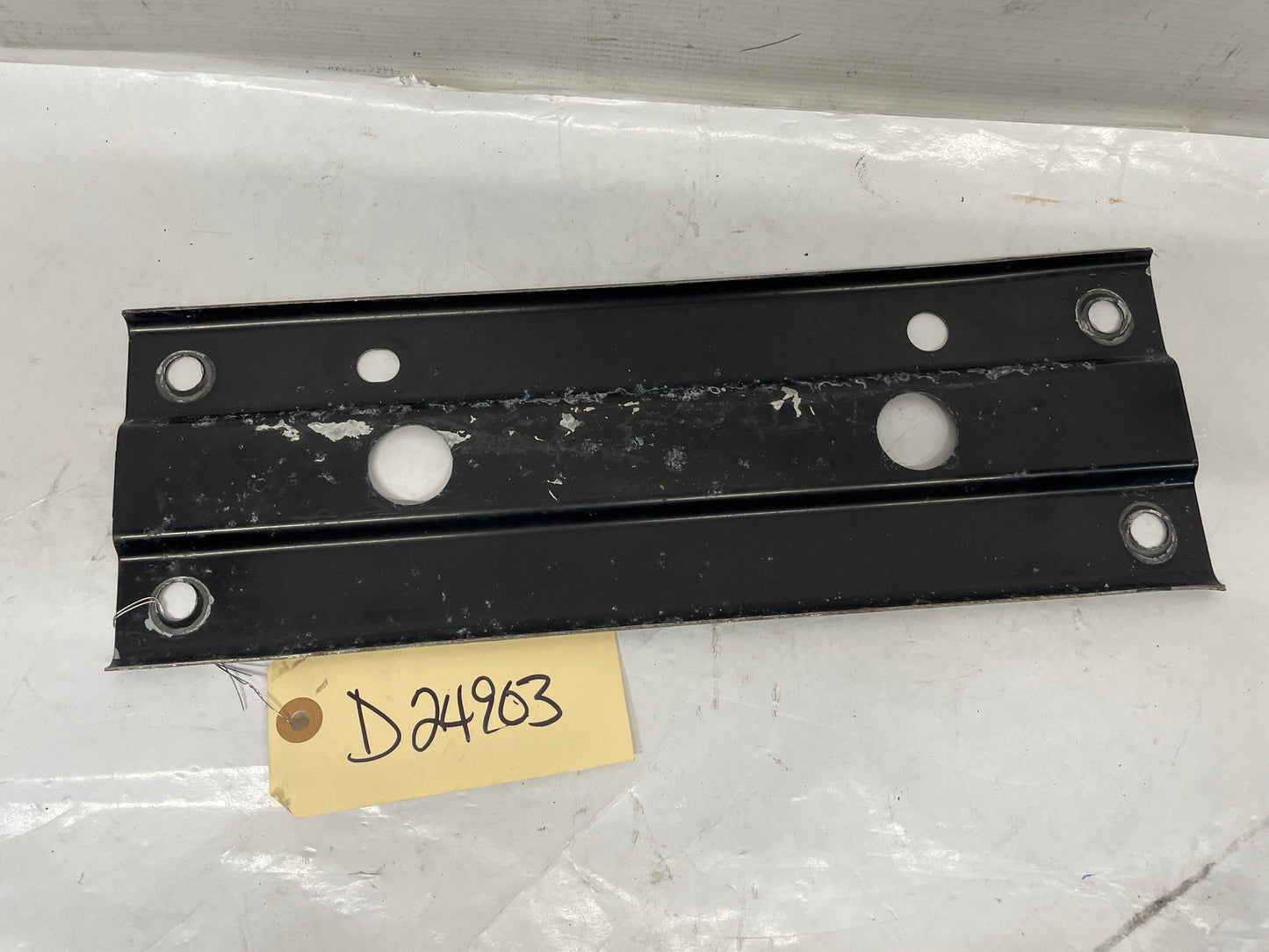 2014 Chevy Camaro ZL1 Convertible Transmission Tunnel Body Brace Bracket OEM - Day's Parts Yard