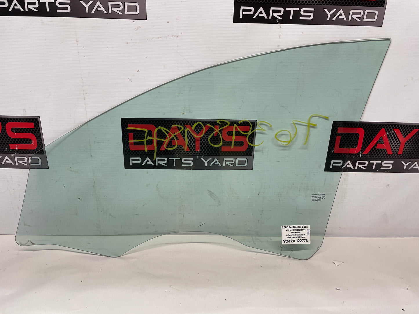 2008 Pontiac G8 RH Passenger Front Door Window Glass OEM - Day's Parts Yard