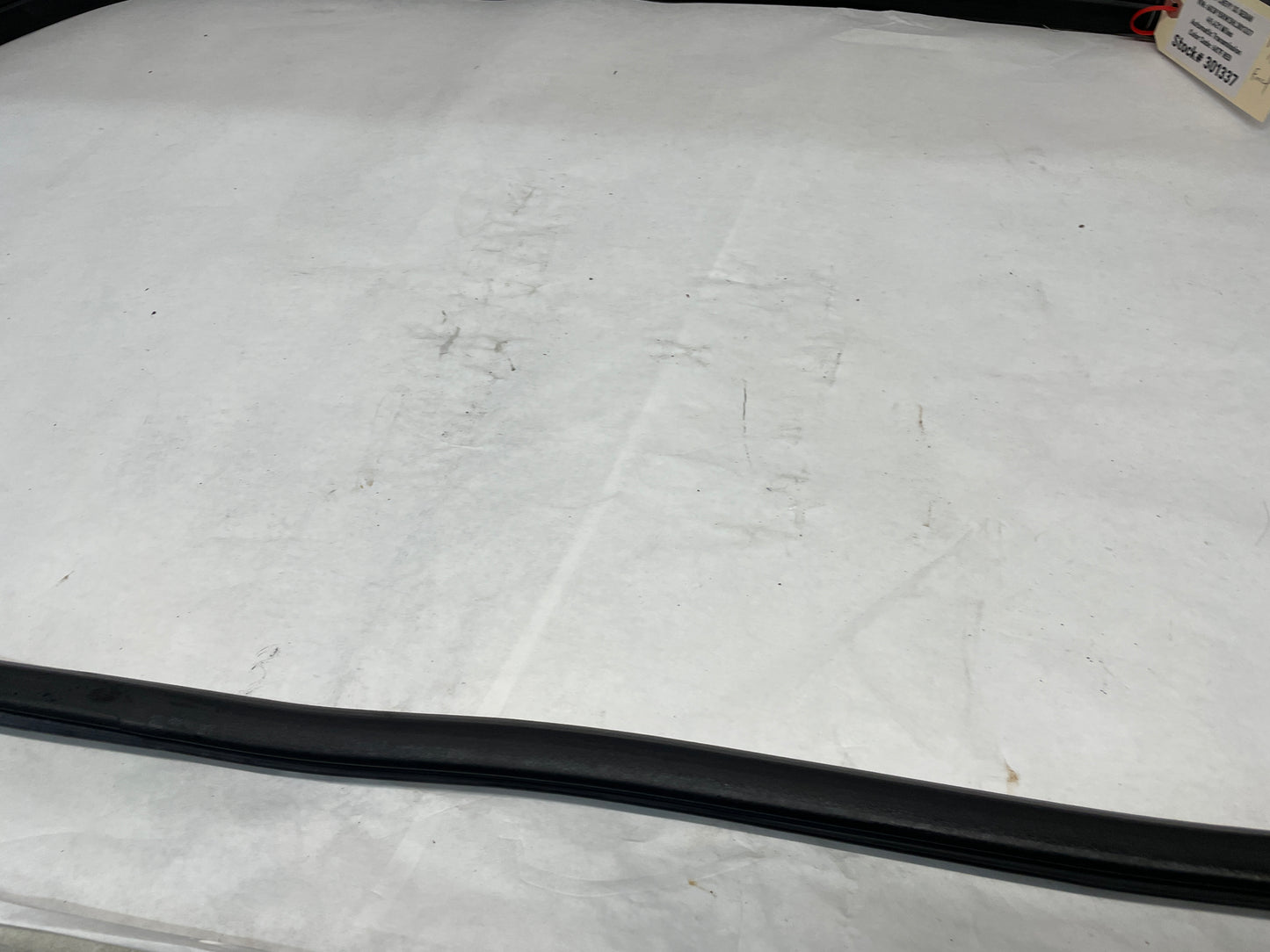 2017 Chevy SS Sedan RH Passenger Front Door Rubber Weather Strip Seal OEM - Day's Parts Yard