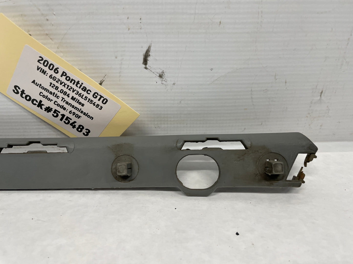 2006 Pontiac GTO RH Passenger Front Bumper Fender Brackets Guide OEM - Day's Parts Yard