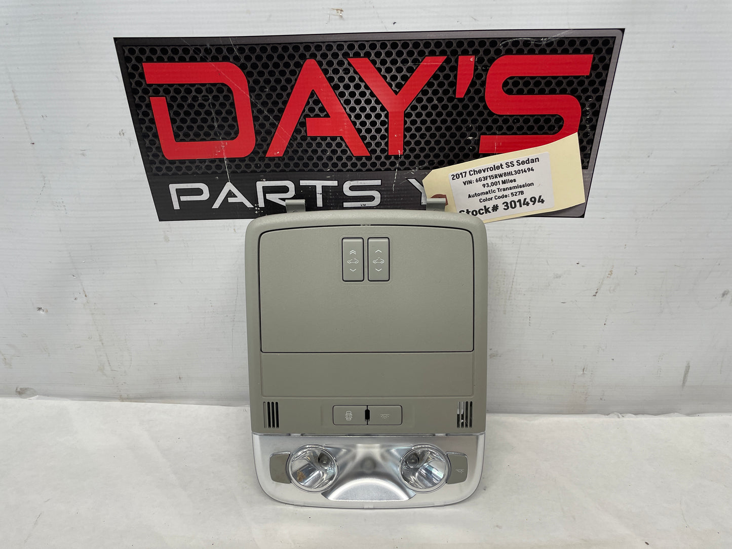 2017 Chevrolet SS Sedan Over Head Console Dome Map Light OEM - Day's Parts Yard