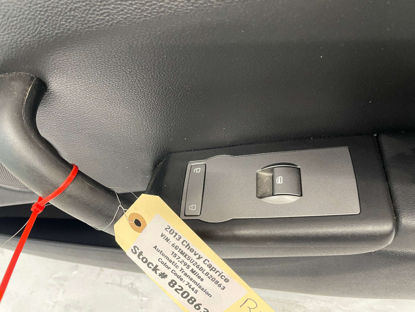 2013 Chevy Caprice RH Passenger Front Interior Door Panel Trim OEM - Day's Parts Yard