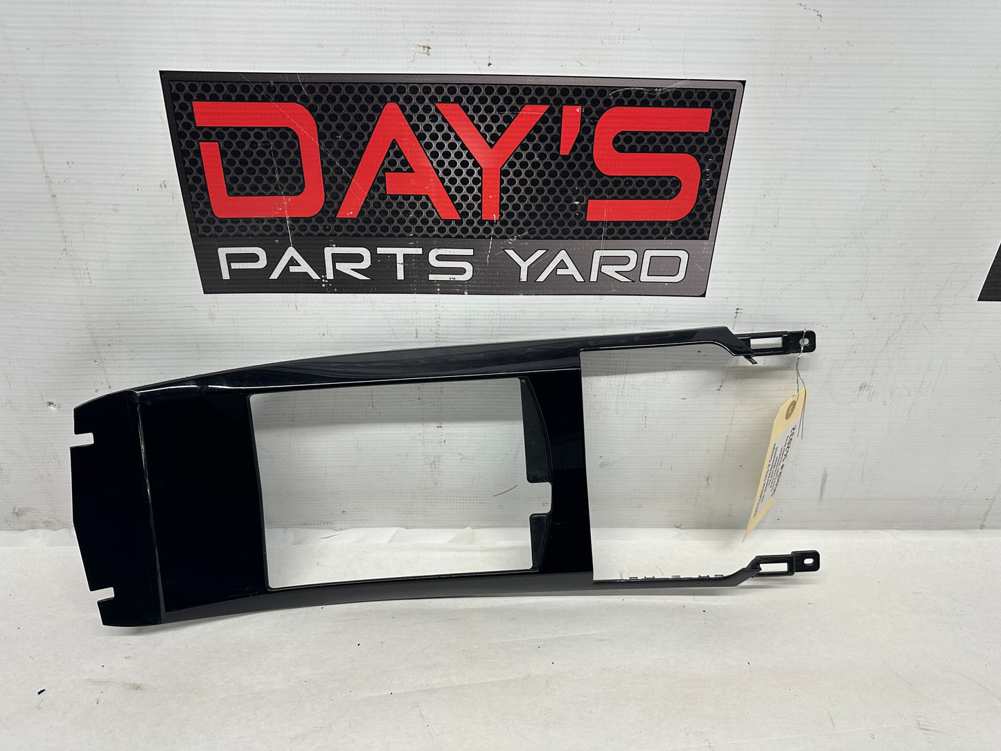 2011 Cadillac CTS-V Coupe Center Console Upper Bezel Trim OEM - Day's Parts Yard