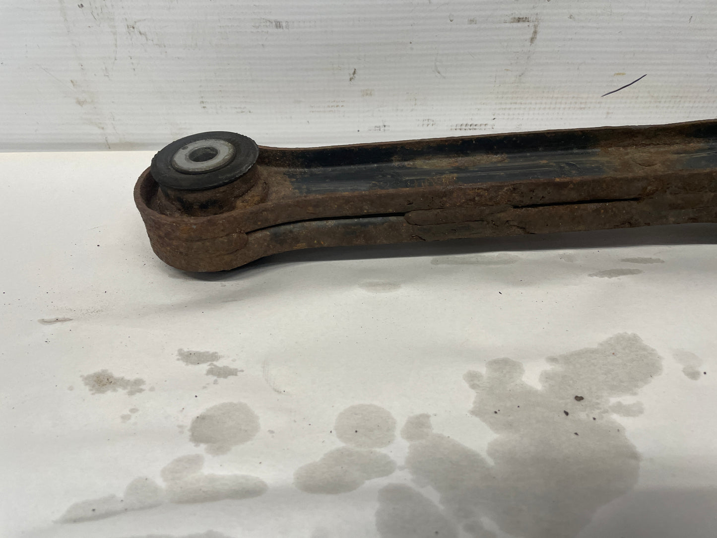 2008 Pontiac G8 RH Passenger Rear Suspension Trailing Control Arm Link OEM - Day's Parts Yard