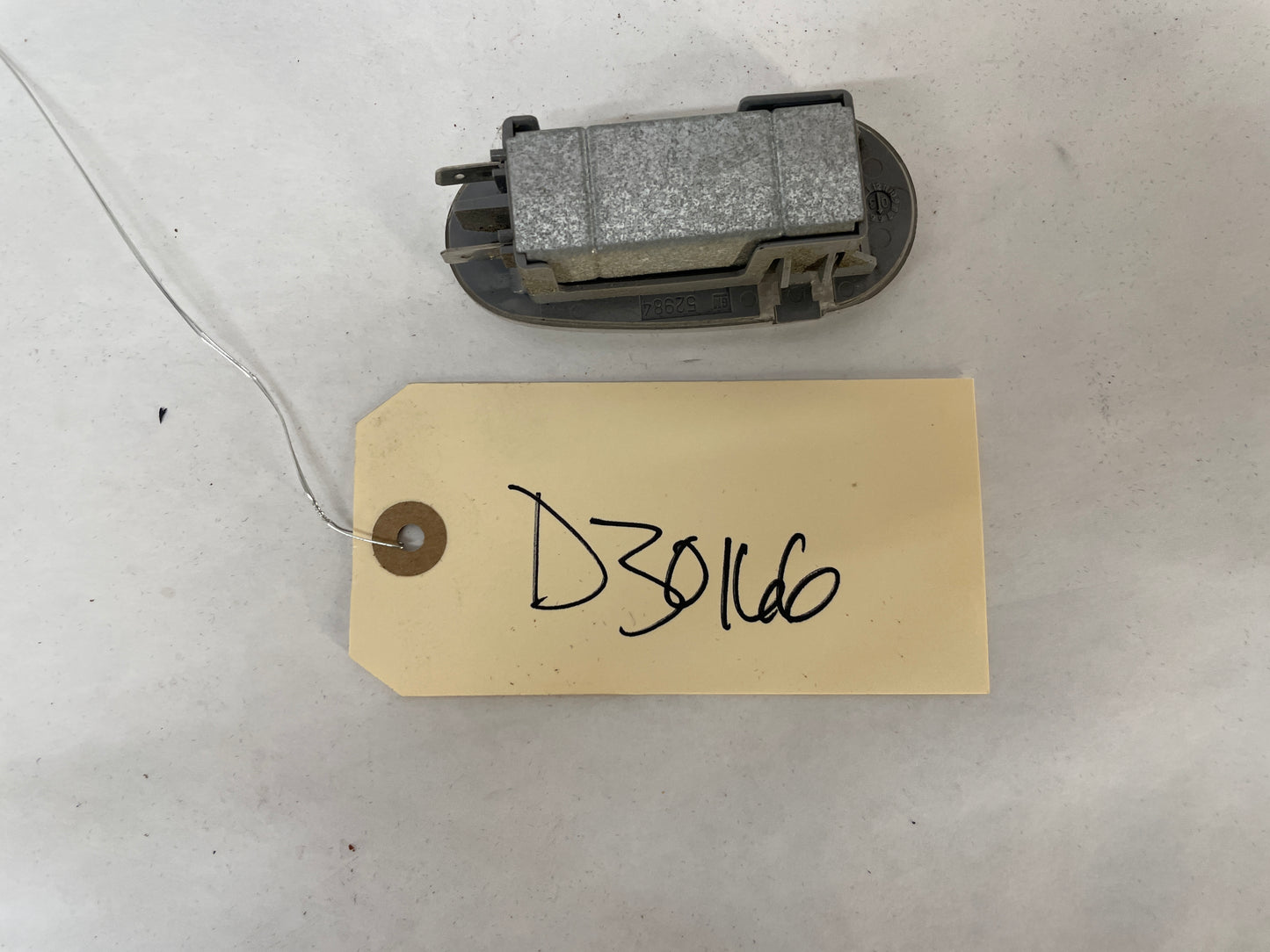 2004 Pontiac GTO LH & RH Interior Door Panel Courtesy Light Lamp OEM