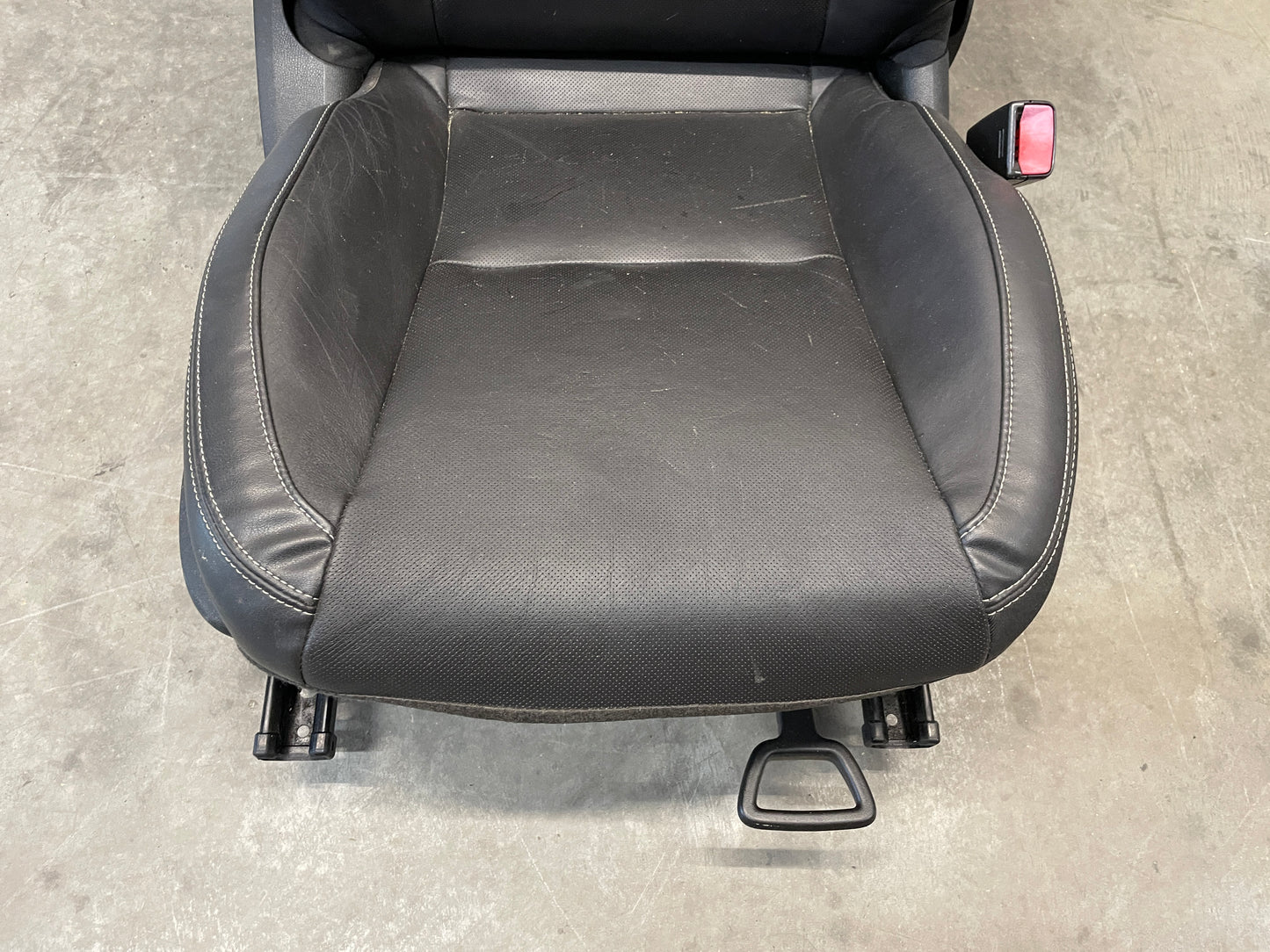 2010 Chevy Camaro SS RH Passenger Front Seat Black Leather OEM