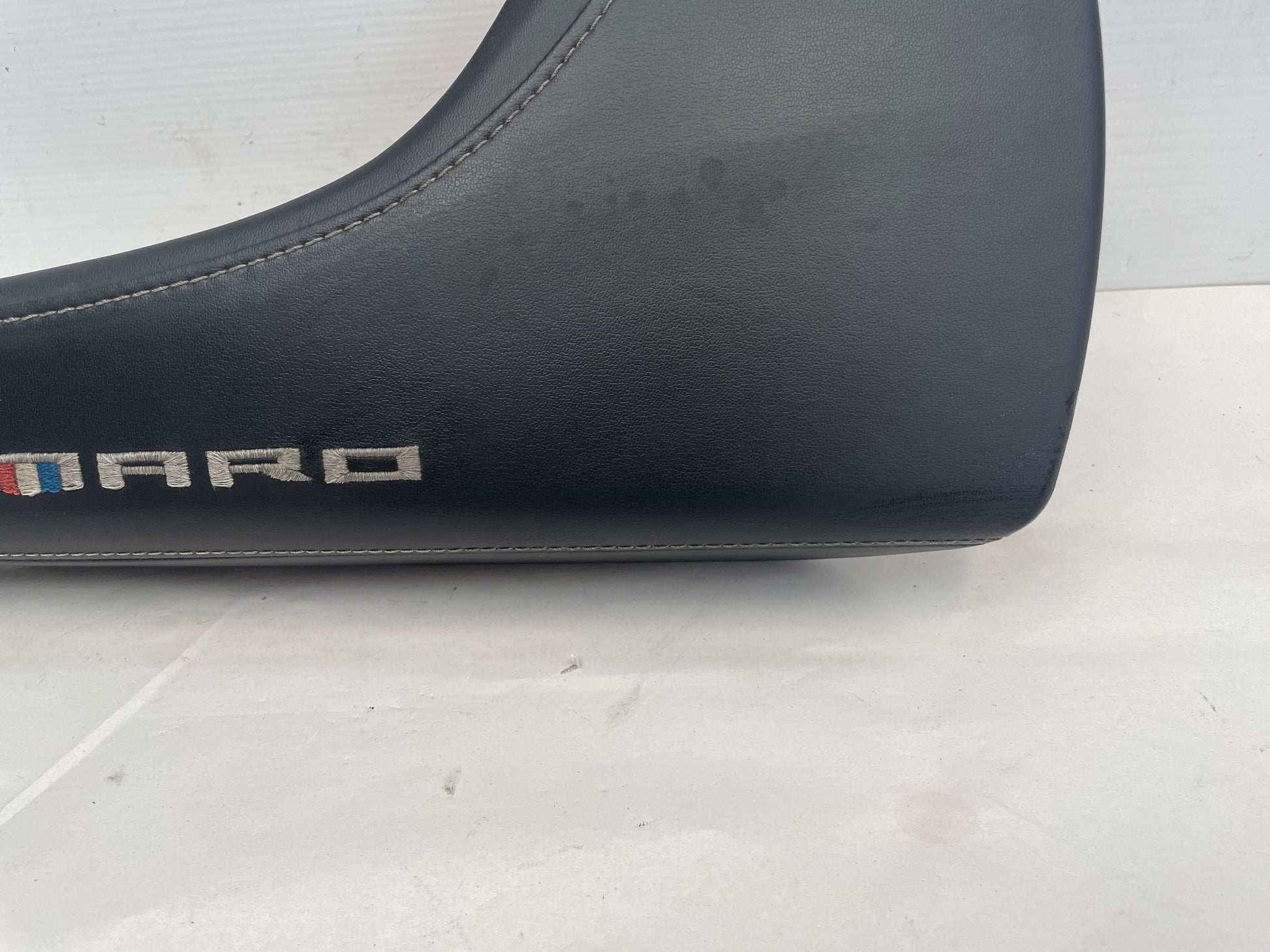 2016 Chevy Camaro SS Center Console Lid OEM - Day's Parts Yard