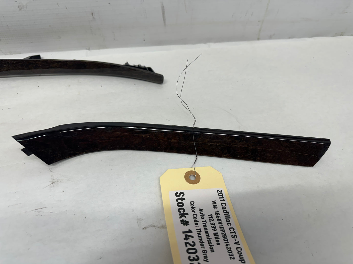 2011 Cadillac CTS-V Coupe 4pc Applique Dash Console Trim 20821364 OEM - Day's Parts Yard