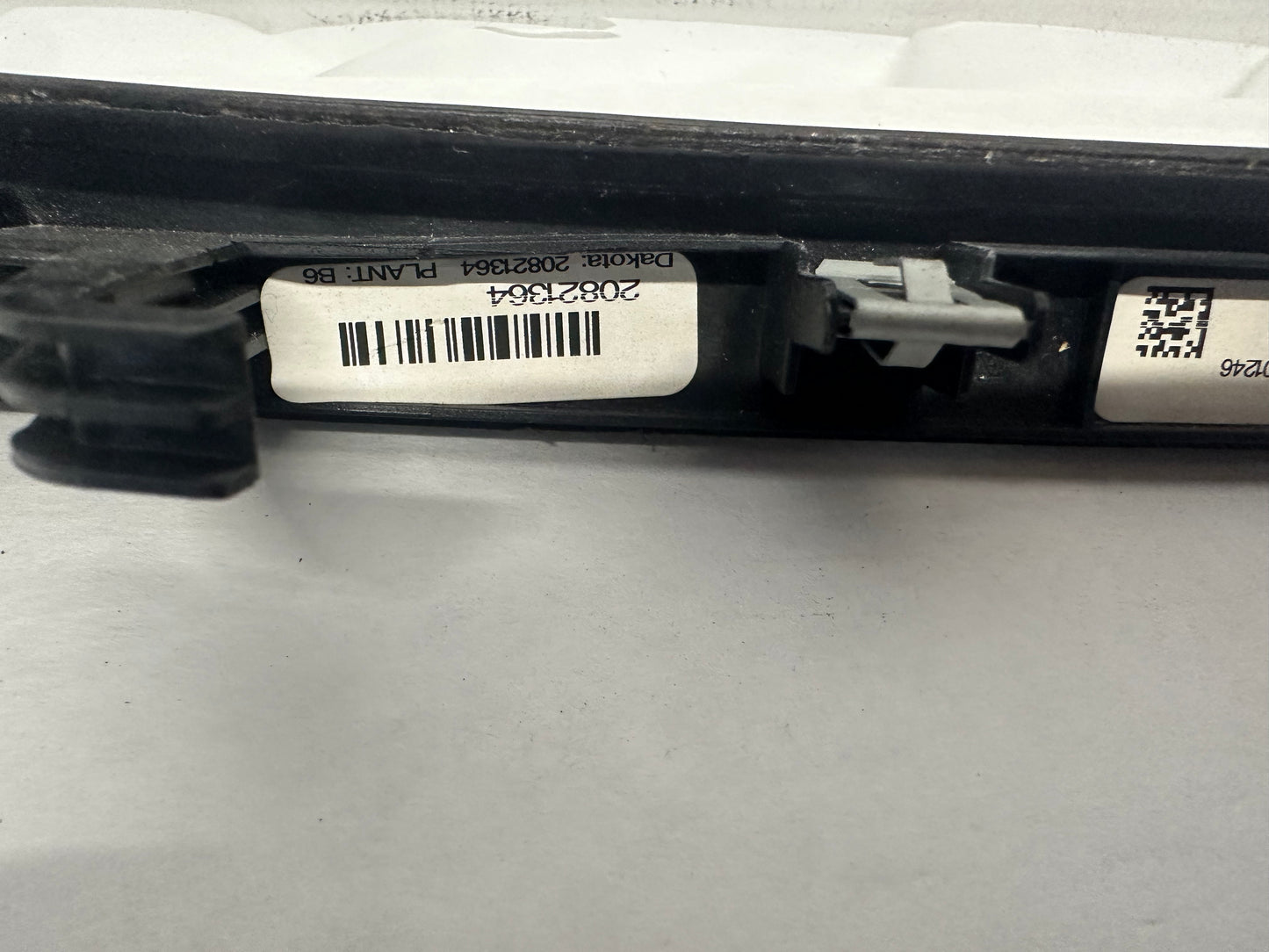 2011 Cadillac CTS-V Coupe 4pc Applique Dash Console Trim 20821364 OEM - Day's Parts Yard