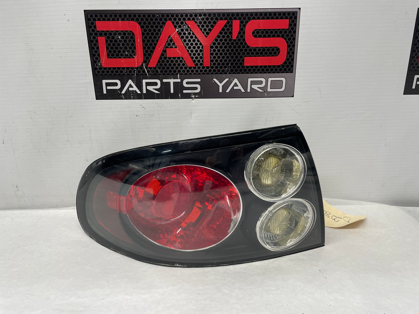 2006 Pontiac GTO LH Driver Tail Light Taillight Lamp OEM - Day's Parts Yard