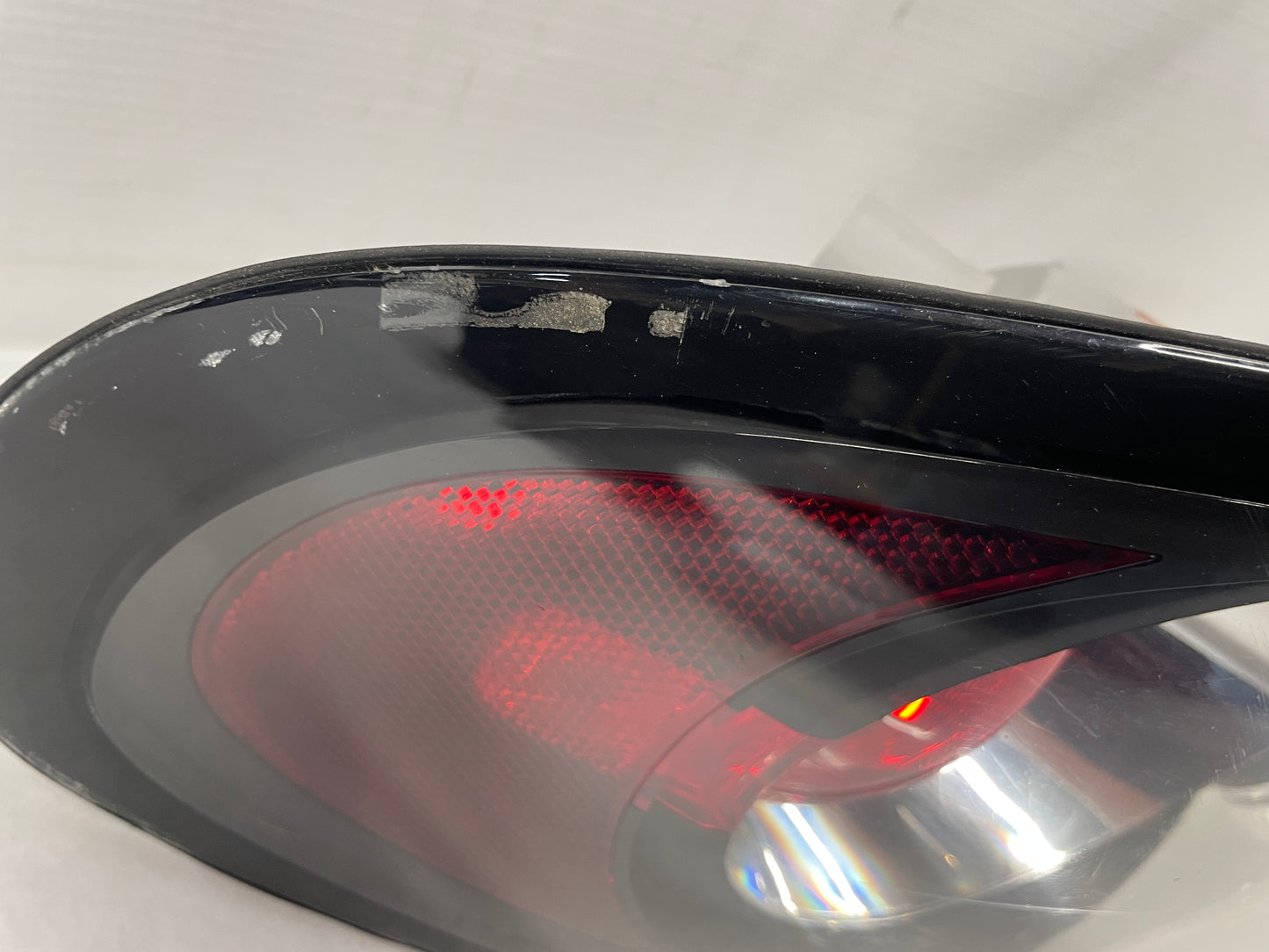 2006 Pontiac GTO LH Driver Tail Light Taillight Lamp OEM - Day's Parts Yard