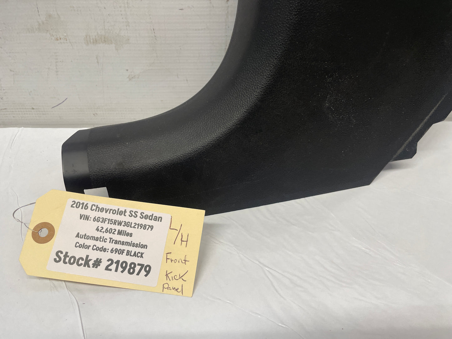 2016 Chevy SS Sedan LH Driver Front Interior Kick Panel Trim Sill OEM - Day's Parts Yard