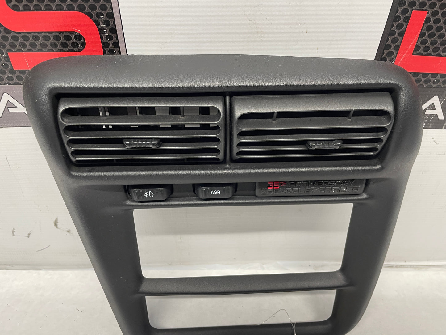 2002 Chevy Camaro Z28 Center Dashboard Radio Stereo Bezel Trim OEM - Day's Parts Yard