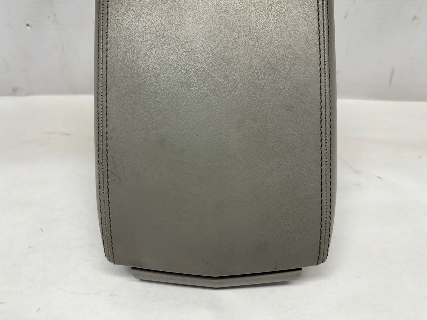2011 Cadillac CTS-V Coupe Center Console Lid w/ Bracket OEM - Day's Parts Yard