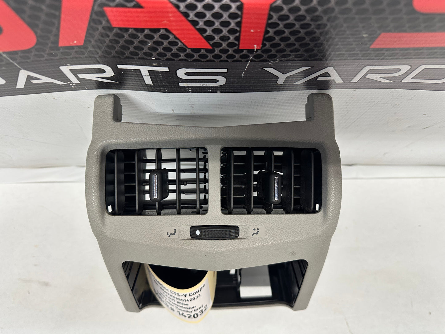 2011 Cadillac CTS-V Coupe Center Console Rear Vent OEM - Day's Parts Yard