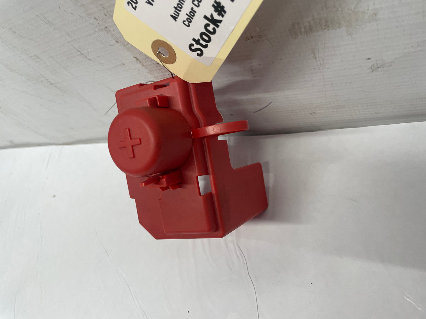 2016 Chevy SS Sedan Positive Battery Cable Fuse Jump Start Post Cover OEM - Day's Parts Yard