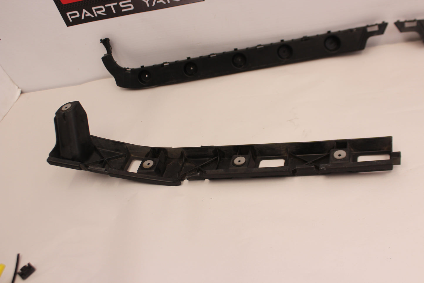 2016 Cadillac CTS-V Rear Bumper Brackets OEM - Day's Parts Yard