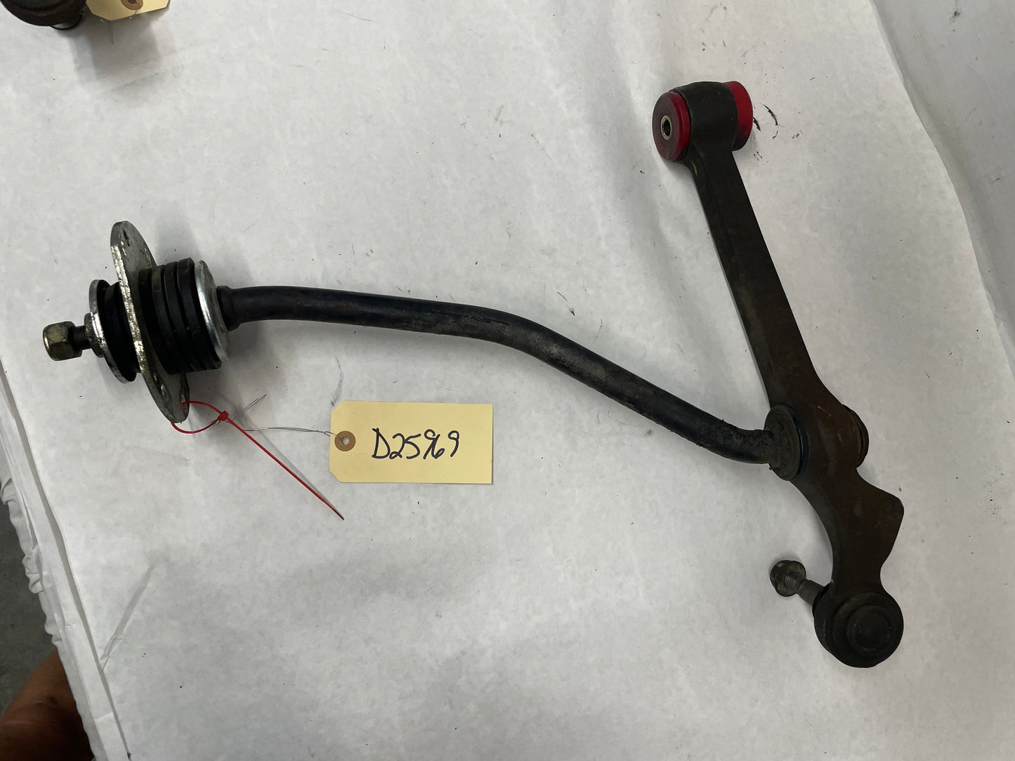 2006 Pontiac GTO RH Passenger Front Suspension Lower Control Arm Radius Rod OEM - Day's Parts Yard