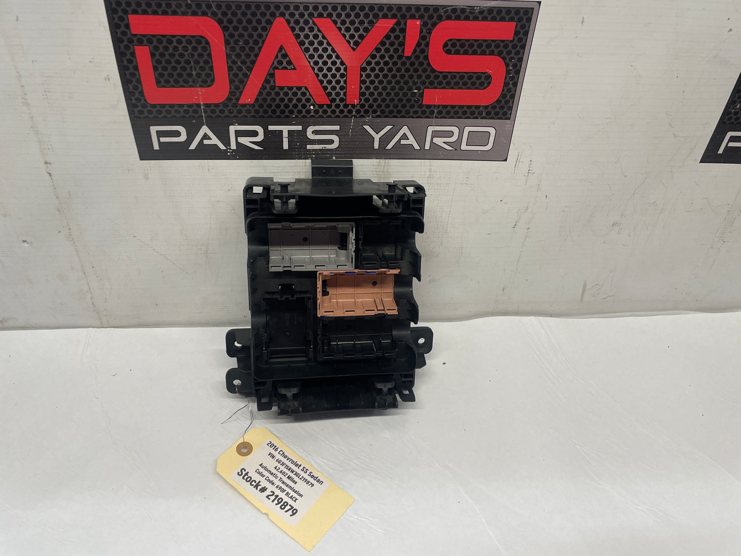 2016 Chevy SS Sedan Engine Bay Fuse Box Panel Wiring Junction Retainer Block OEM - Day's Parts Yard