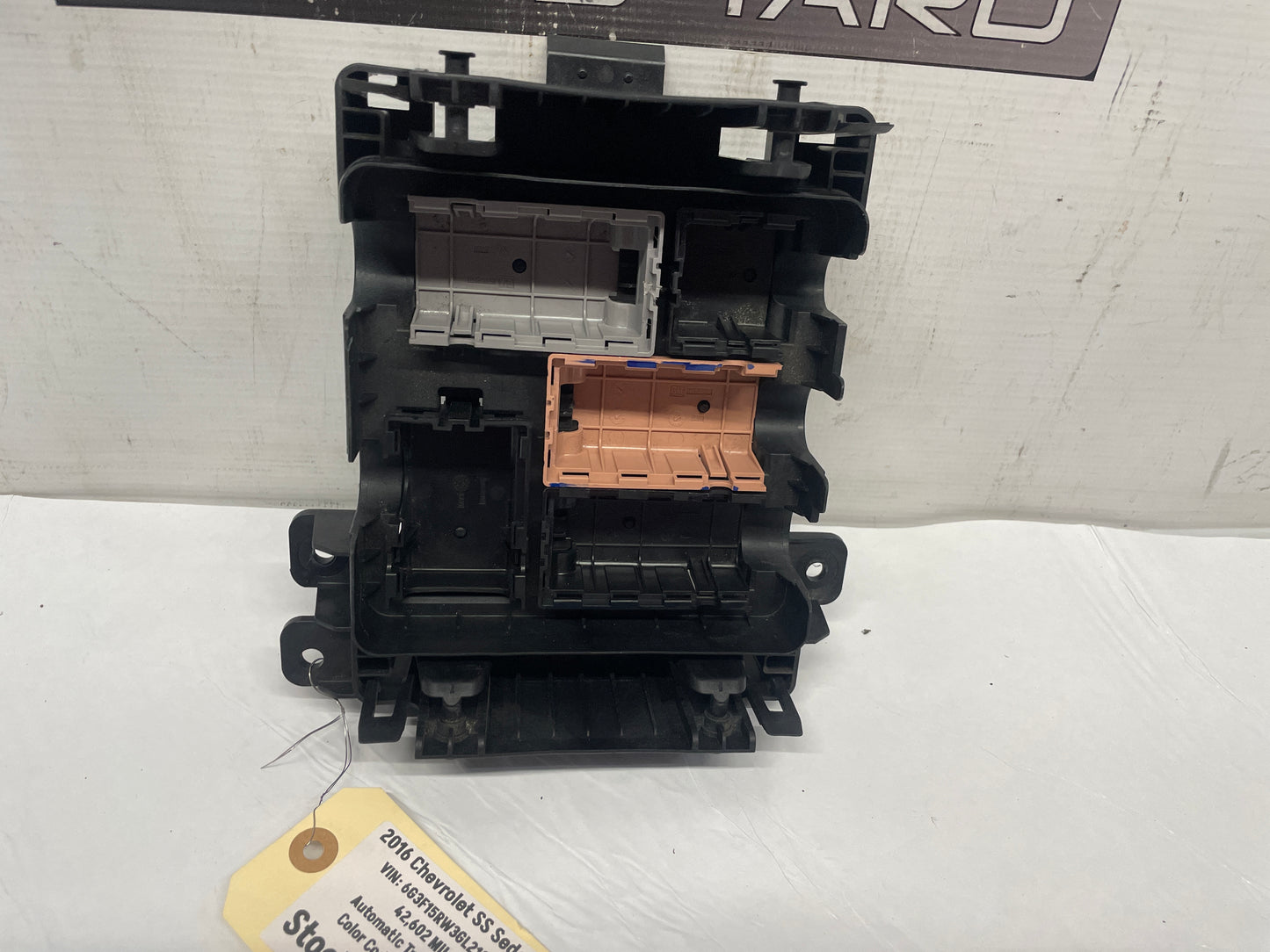 2016 Chevy SS Sedan Engine Bay Fuse Box Panel Wiring Junction Retainer Block OEM - Day's Parts Yard