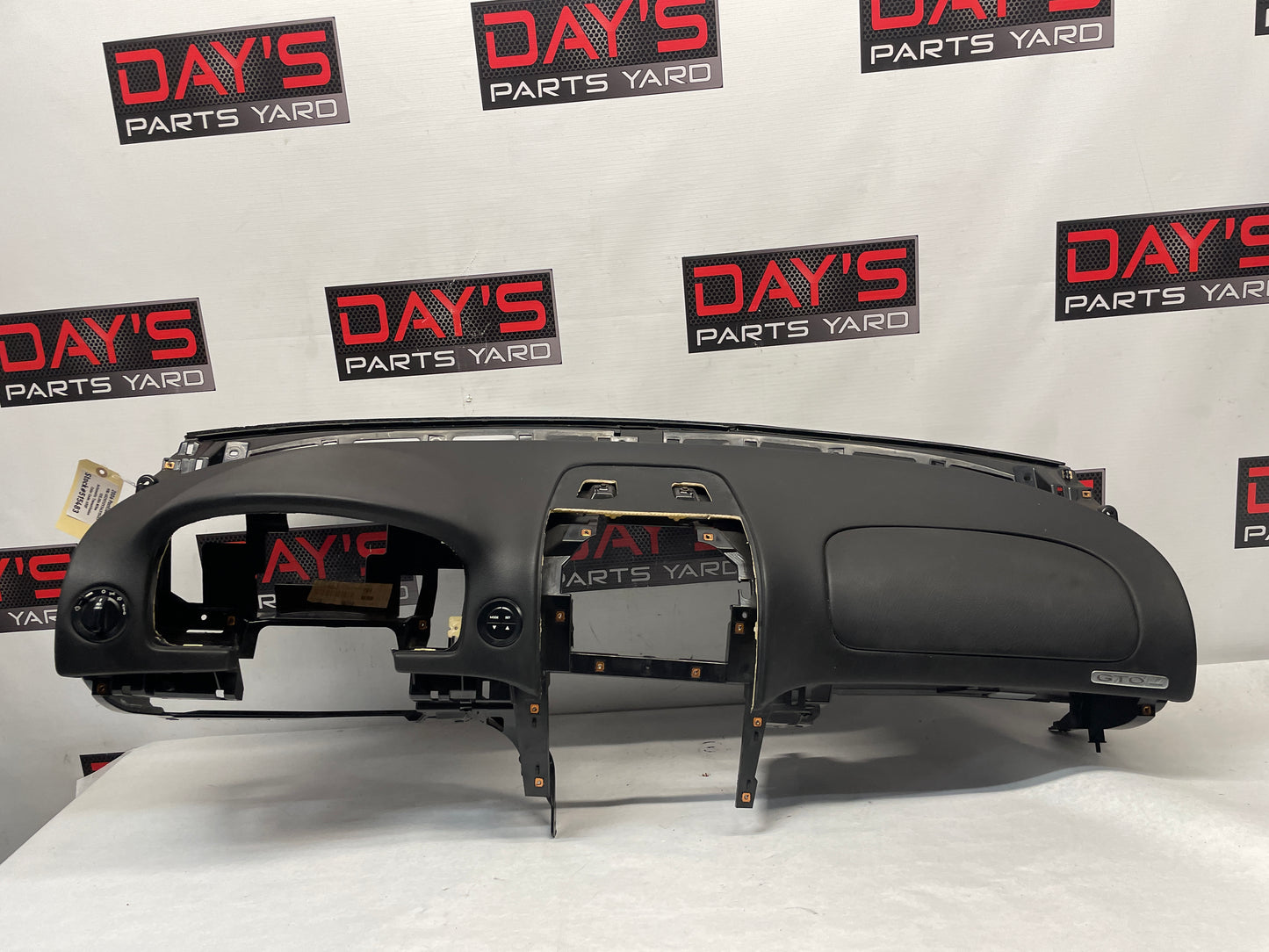 2006 Pontiac GTO Dash Pad Board OEM - Day's Parts Yard