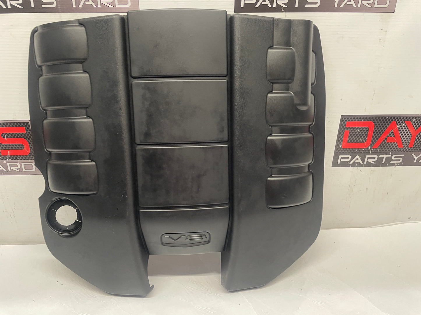 2016 Chevy SS Sedan Engine Motor Intake Manifold Coils Cover OEM - Day's Parts Yard