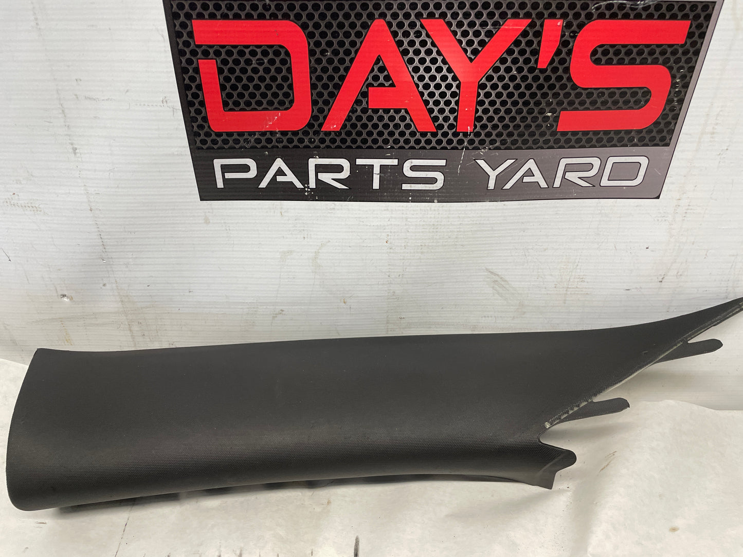 2013 Chevy Camaro ZL1 RH & LH Interior A Pillar Windshield Trims OEM - Day's Parts Yard