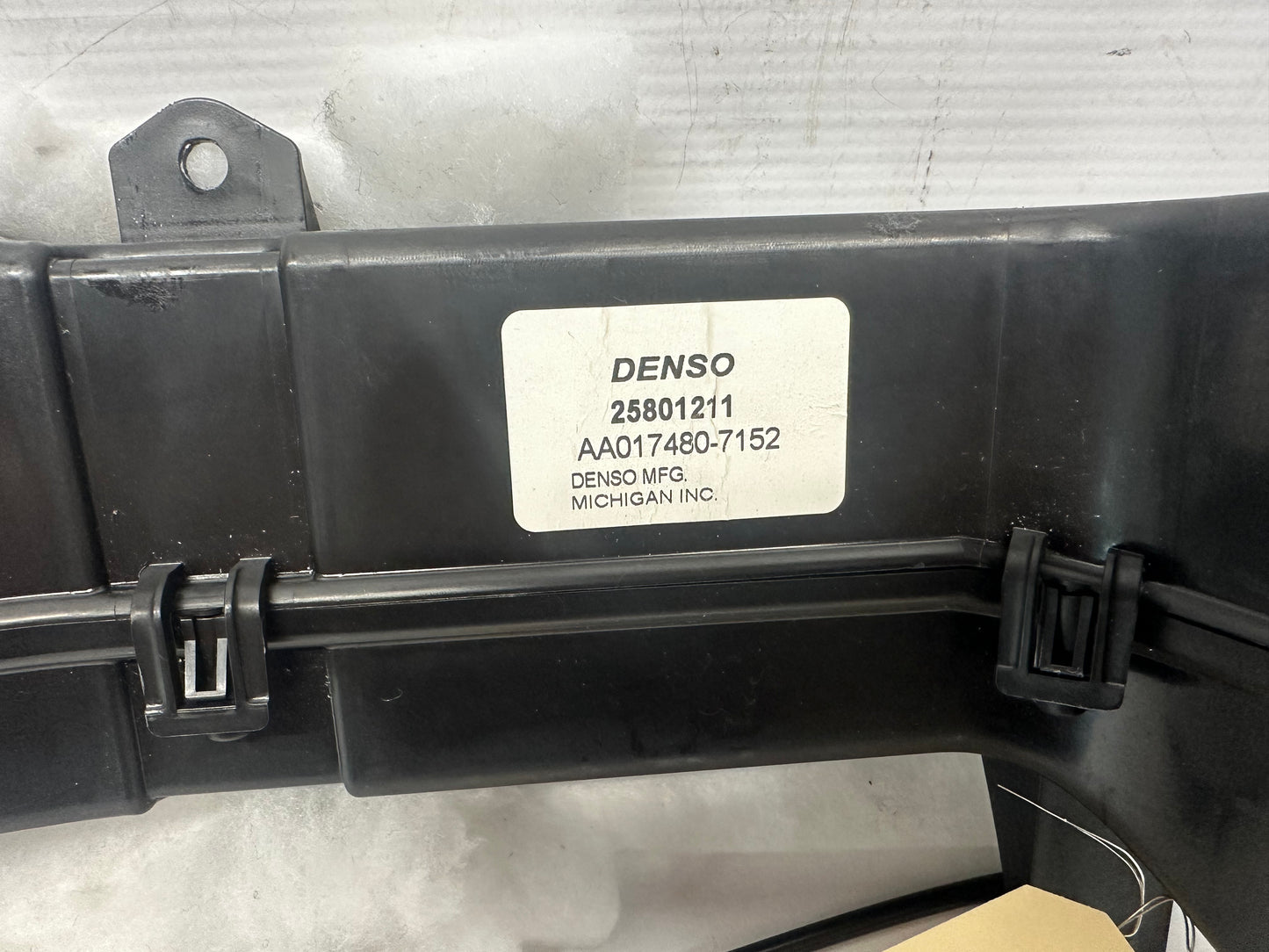 2011 Cadillac CTS-V Coupe Center Console Front HVAC Air Duct OEM - Day's Parts Yard
