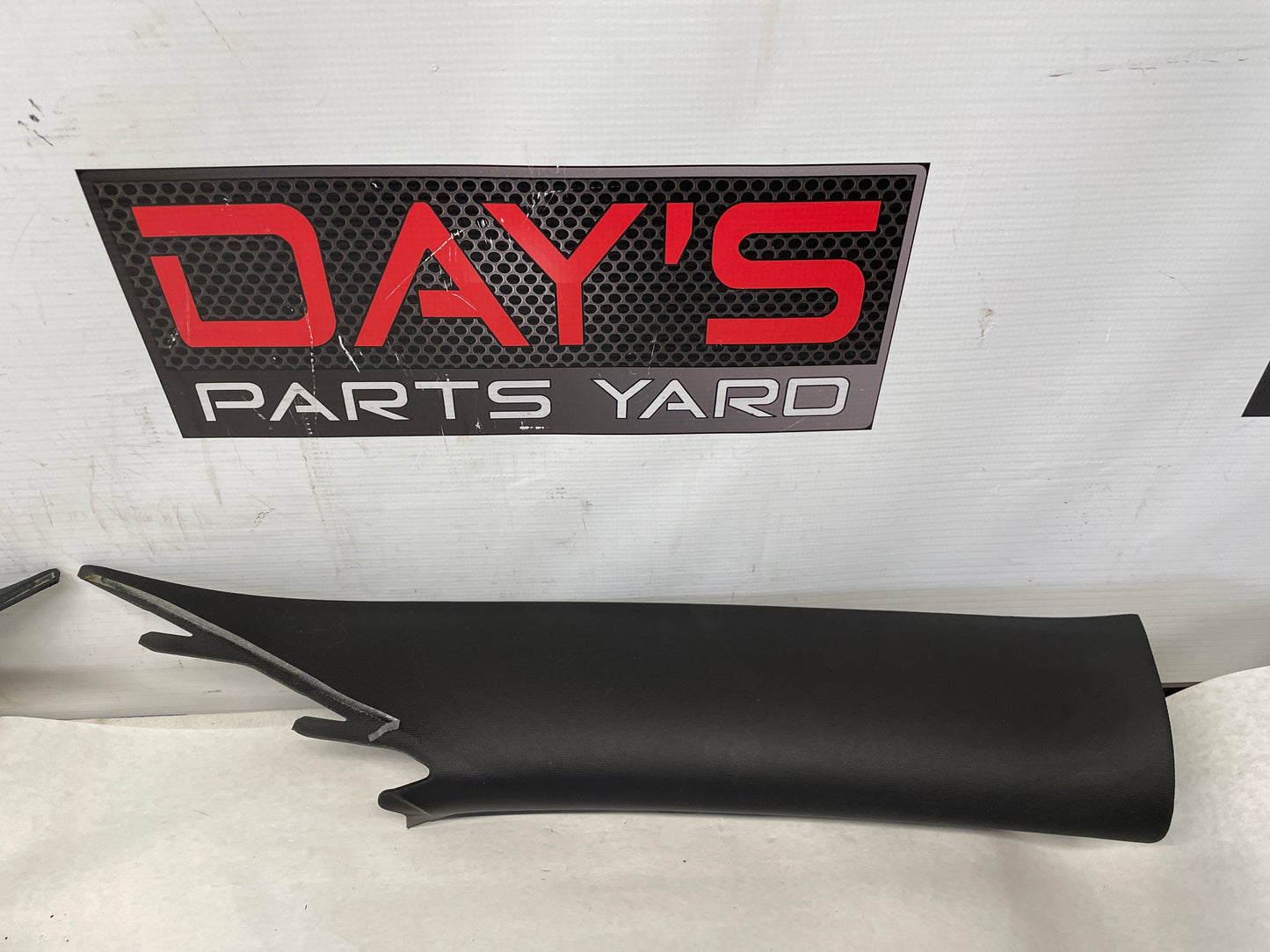 2013 Chevy Camaro ZL1 RH & LH Interior A Pillar Windshield Trims OEM - Day's Parts Yard