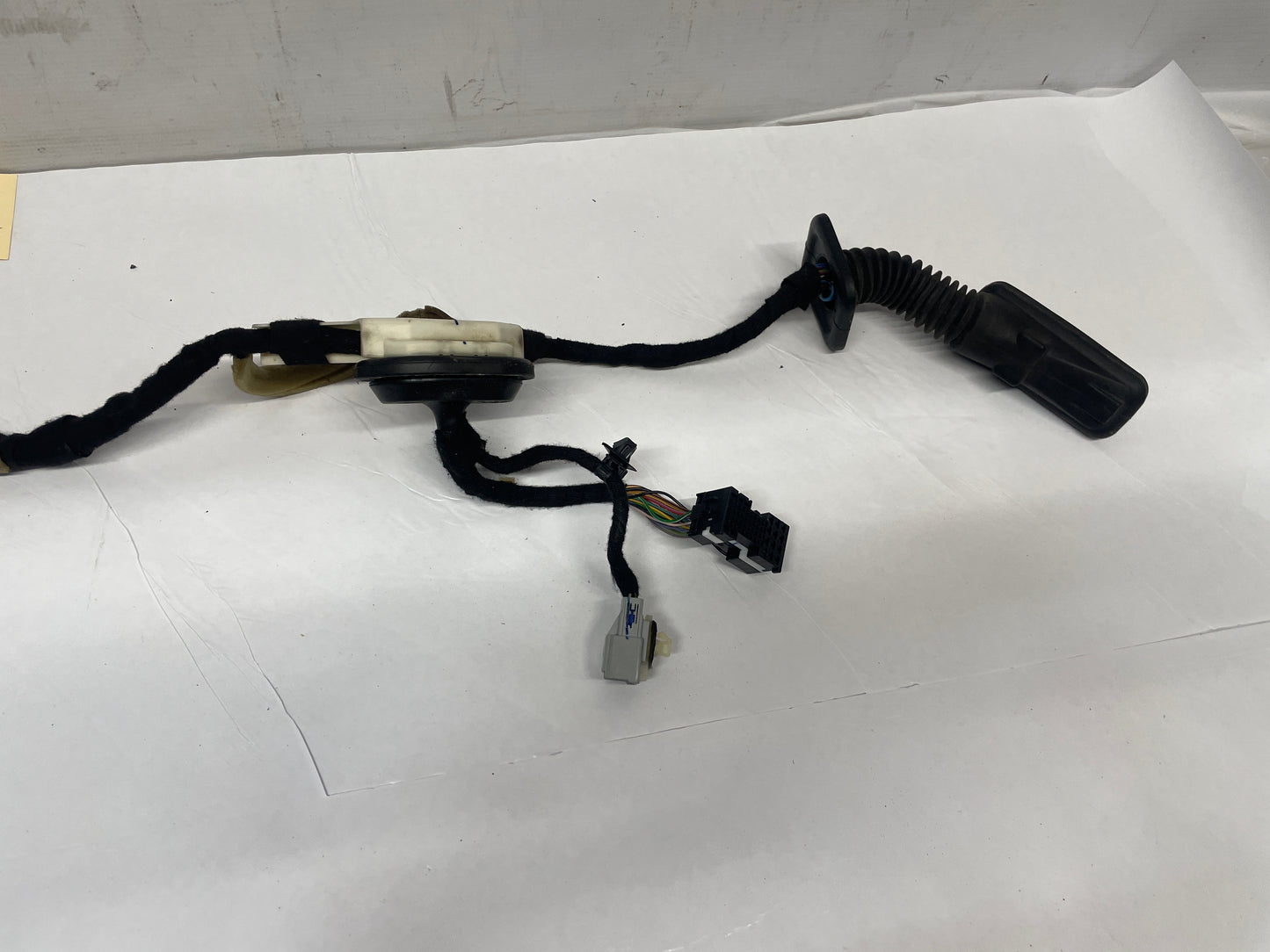 2016 Chevy SS Sedan Front LH Driver Door Wire Wiring Harness OEM - Day's Parts Yard