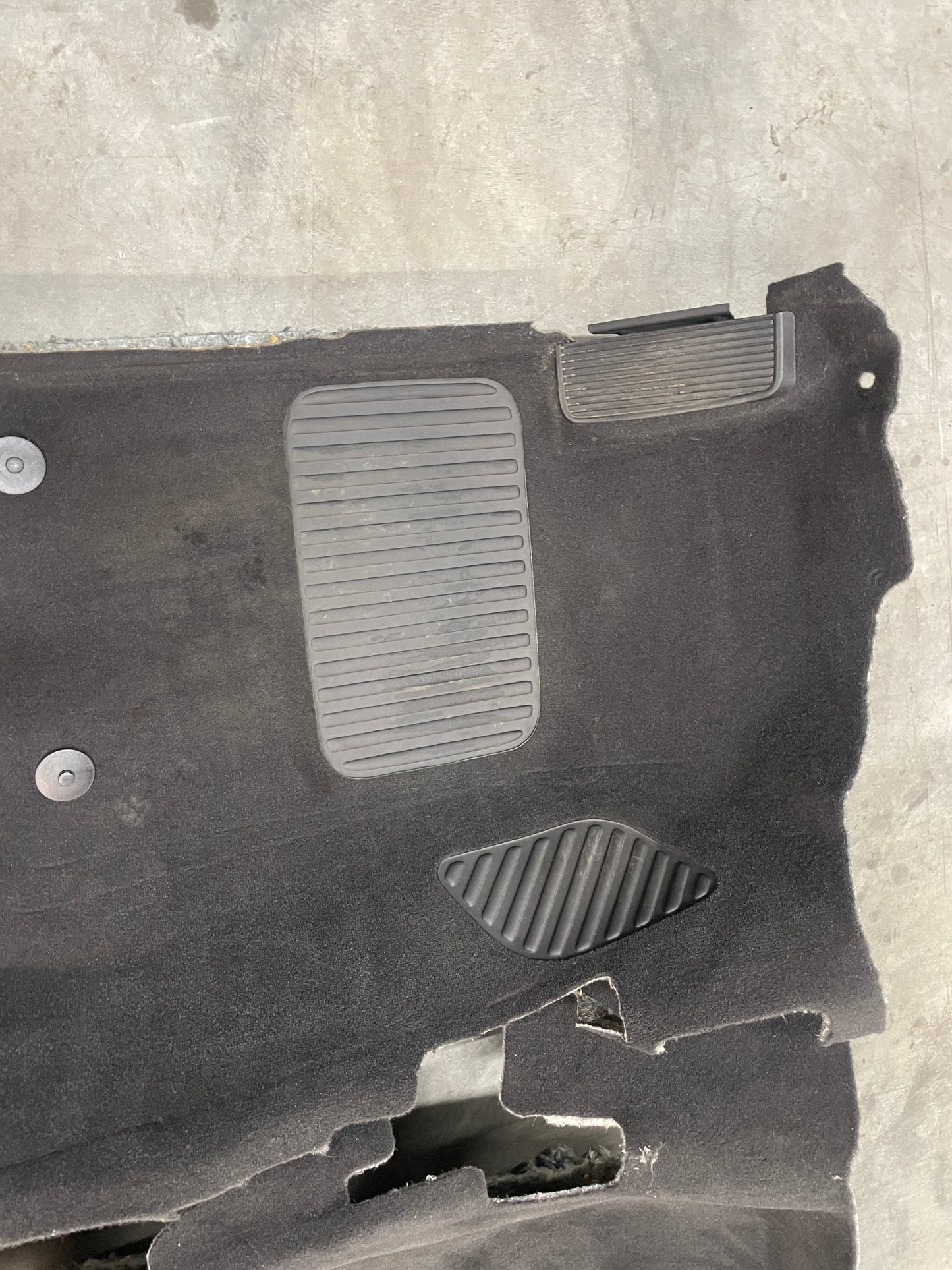 2016 Chevy SS Sedan Complete Floor Carpet OEM - Day's Parts Yard