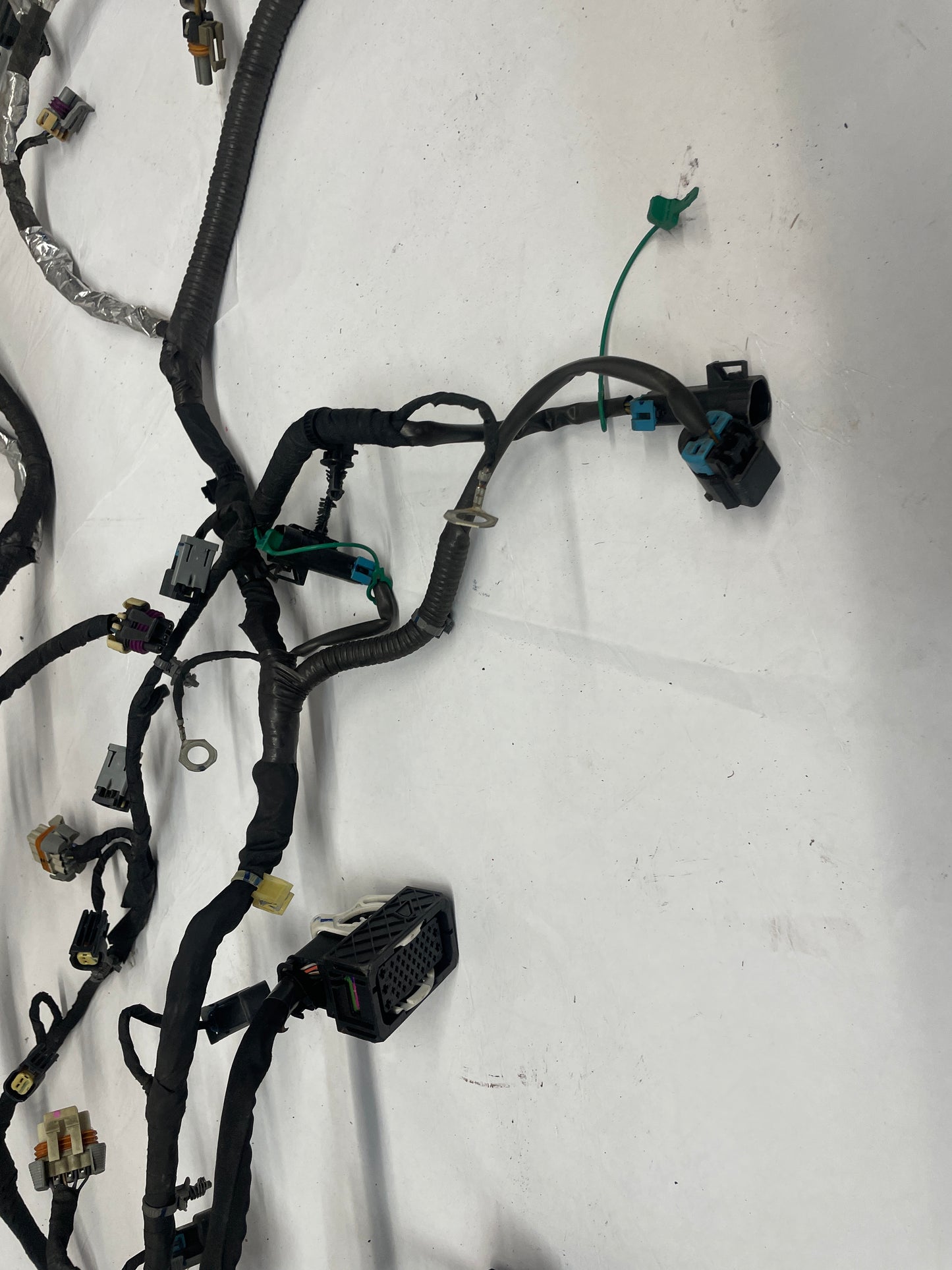 2016 Chevy SS Sedan Engine Motor Automatic Transmission Wire Wiring Harness OEM - Day's Parts Yard