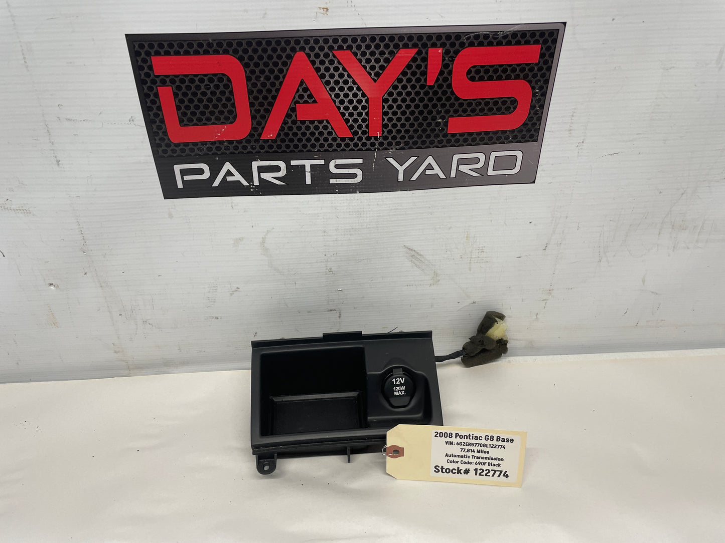 2008 Pontiac G8 Center Console Storage Cubby Plug OEM - Day's Parts Yard