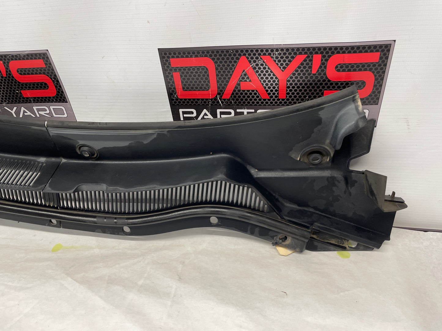 2017 Chevy SS Sedan Windshield Wiper Cowl Grille Plastic Trim Panel Molding OEM - Day's Parts Yard