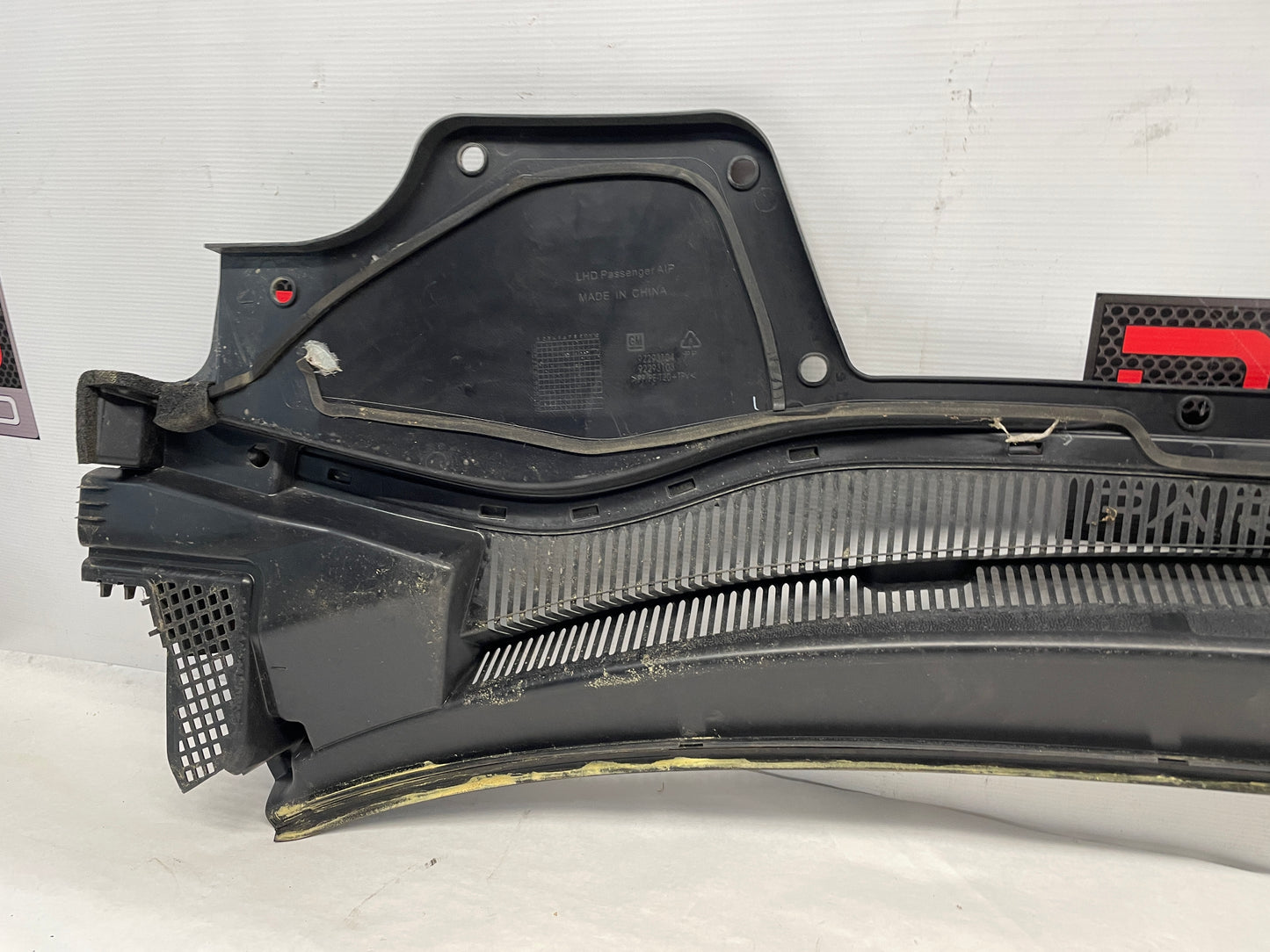 2017 Chevy SS Sedan Windshield Wiper Cowl Grille Plastic Trim Panel Molding OEM - Day's Parts Yard