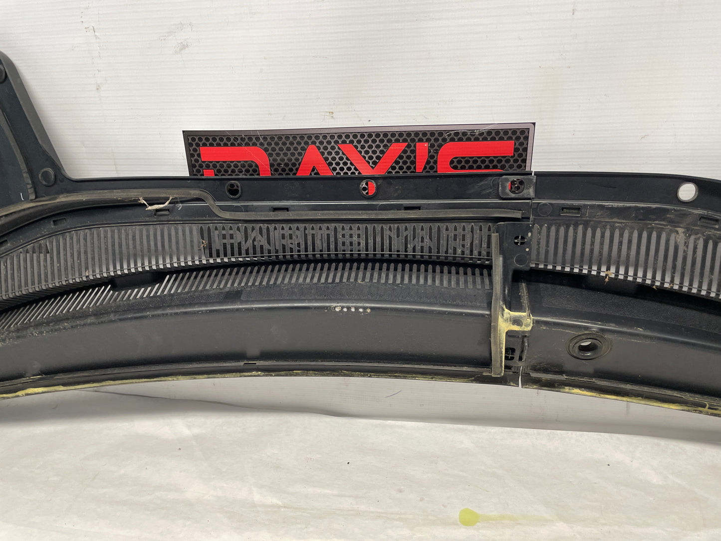2017 Chevy SS Sedan Windshield Wiper Cowl Grille Plastic Trim Panel Molding OEM - Day's Parts Yard