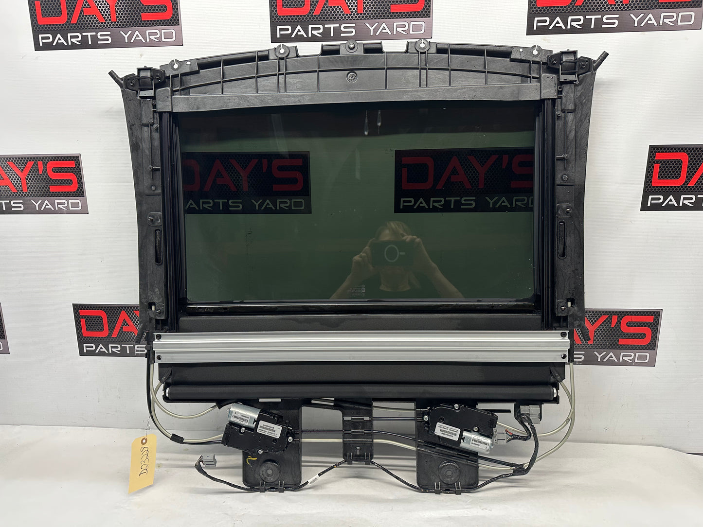 2011 Cadillac CTS-V Coupe Sunroof Sun Moon Roof OEM - Day's Parts Yard