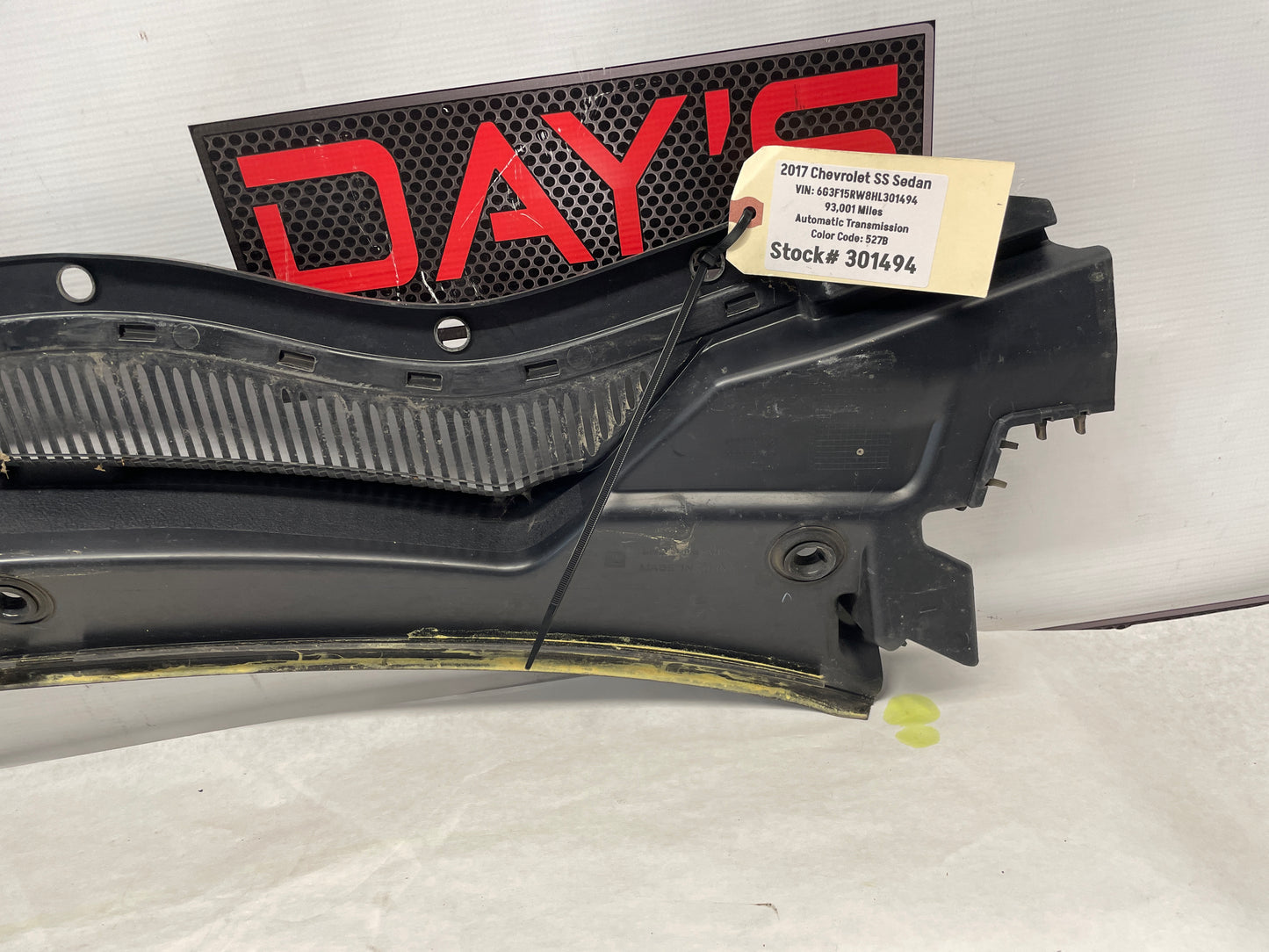 2017 Chevy SS Sedan Windshield Wiper Cowl Grille Plastic Trim Panel Molding OEM - Day's Parts Yard