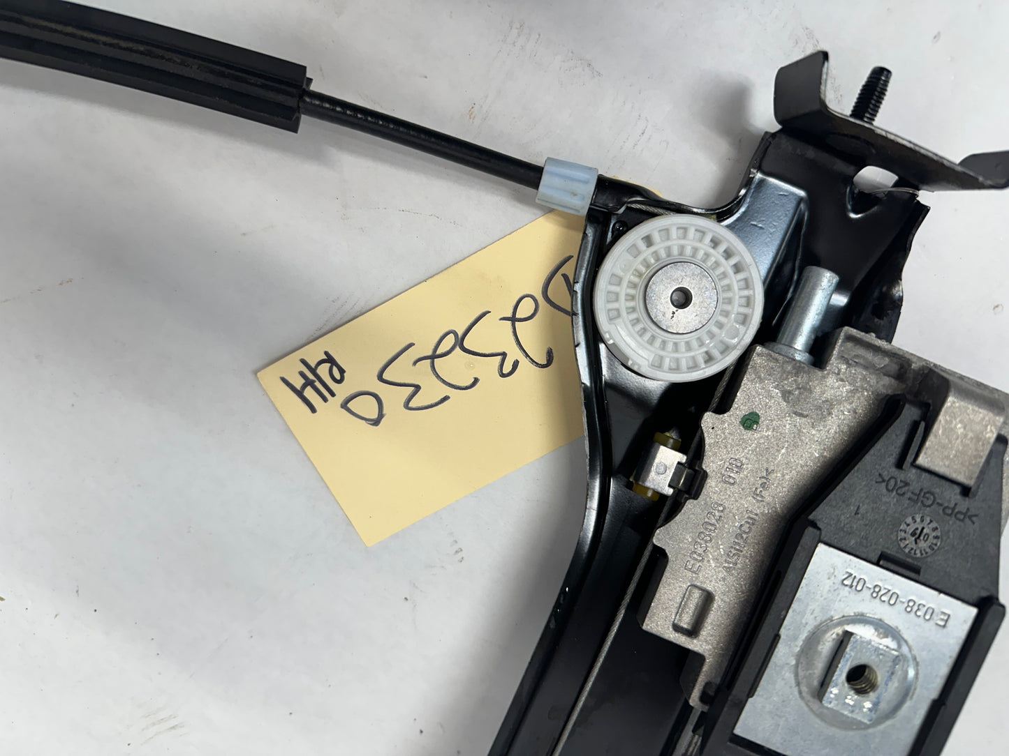 2011 Cadillac CTS-V Coupe RH Passenger Window Regulator w/ Motor OEM - Day's Parts Yard