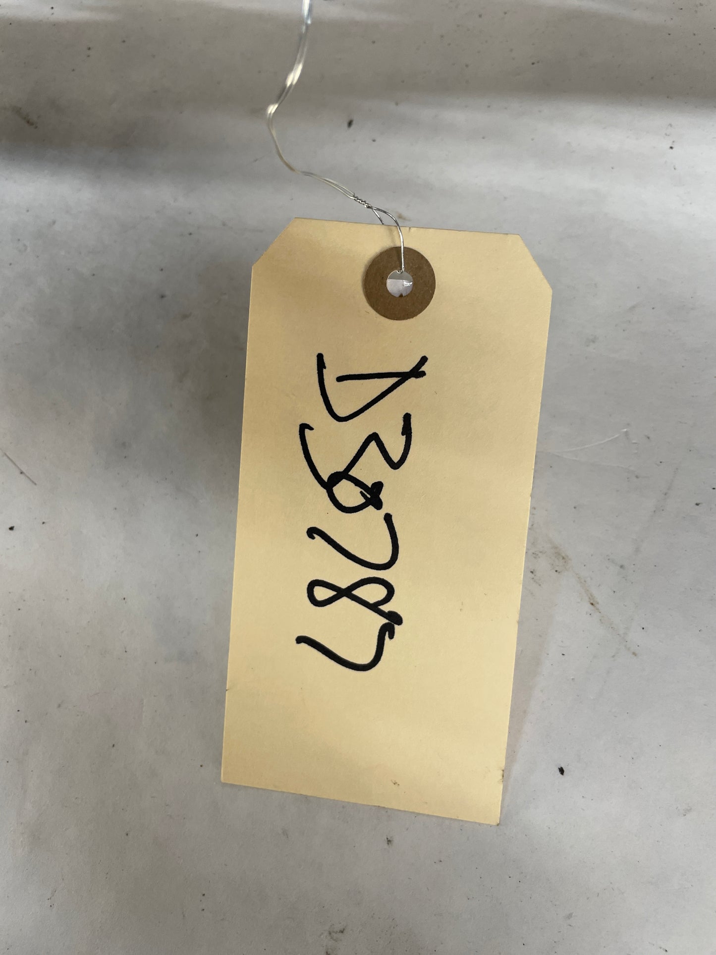 2004 Pontiac GTO LH Driver Interior Sill Carpet Retainer Trim Cover Panel OEM