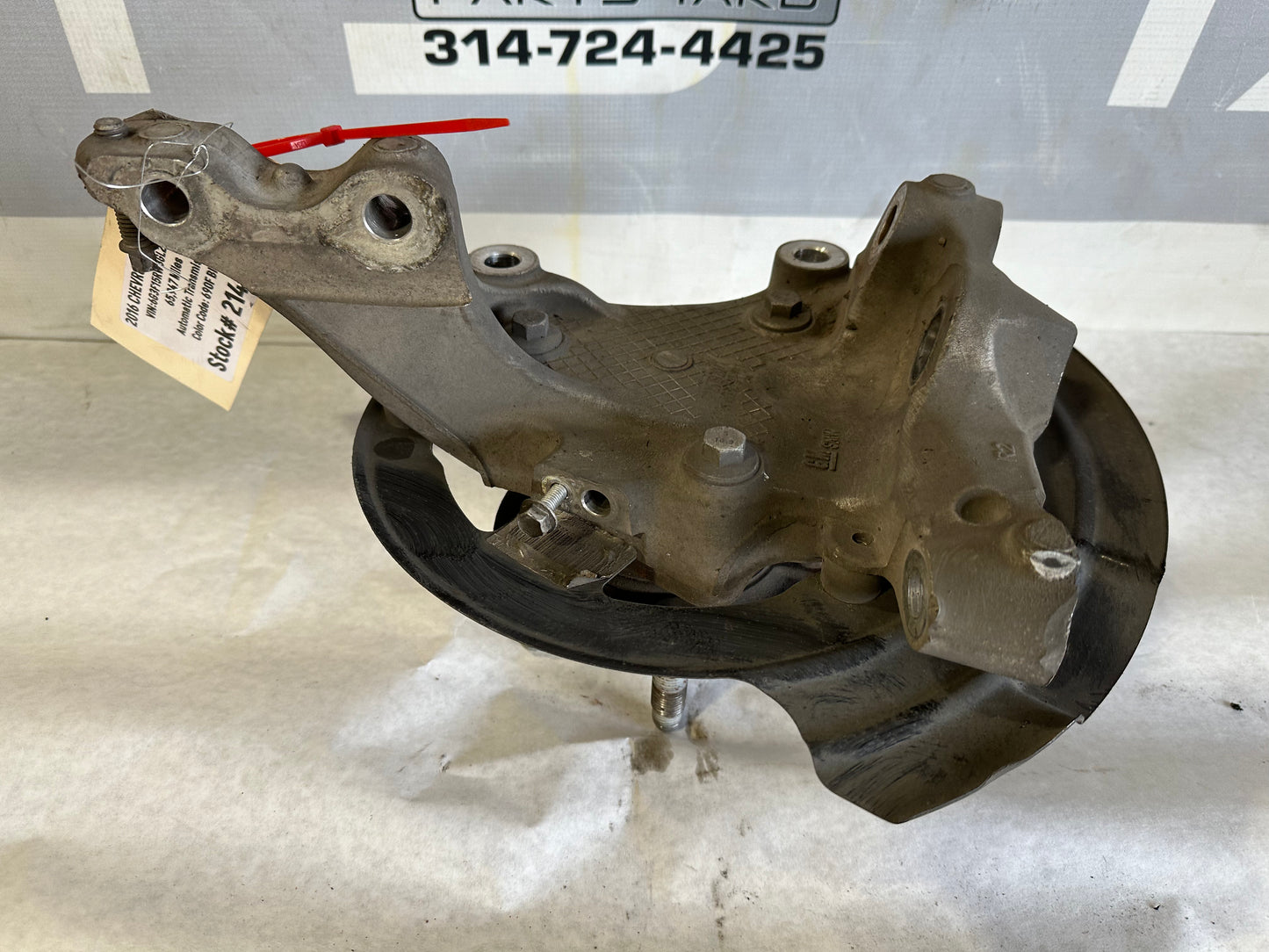 2016 Chevy SS Sedan Front RH Passenger Hub Spindle knuckle Assembly OEM - Day's Parts Yard