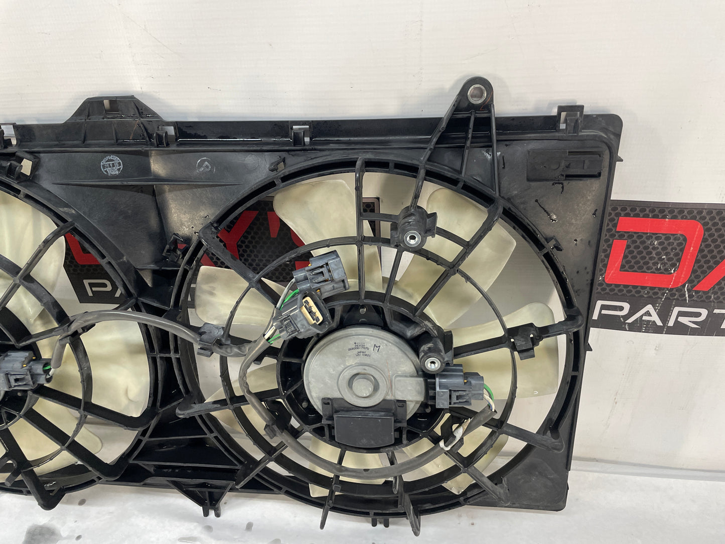 2015 Chevy SS Sedan Dual Electric Radiator Coolant Cooling Fan Assembly OEM