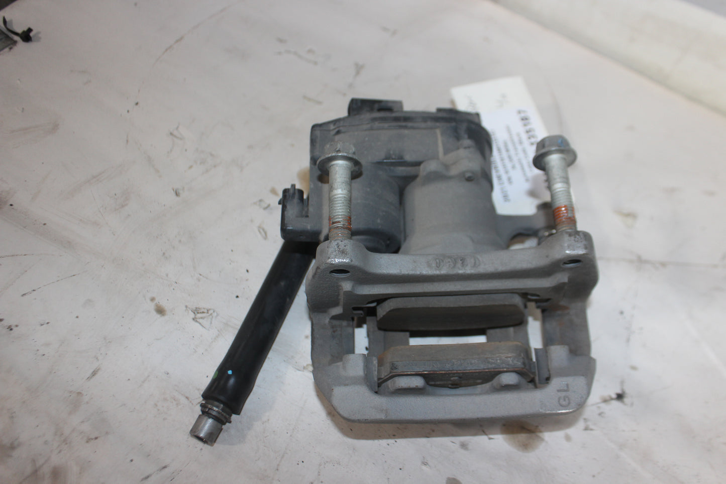 2021 Chevy Camaro SS Factory Rear RH & LH Brake Calipers OEM - Day's Parts Yard