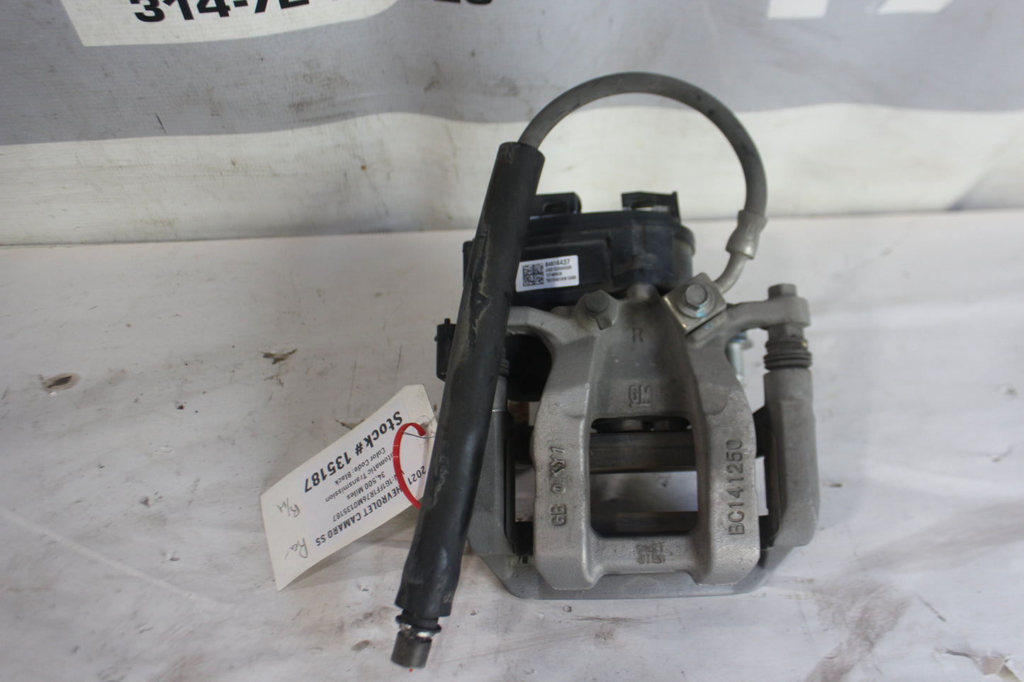 2021 Chevy Camaro SS Factory Rear RH & LH Brake Calipers OEM - Day's Parts Yard