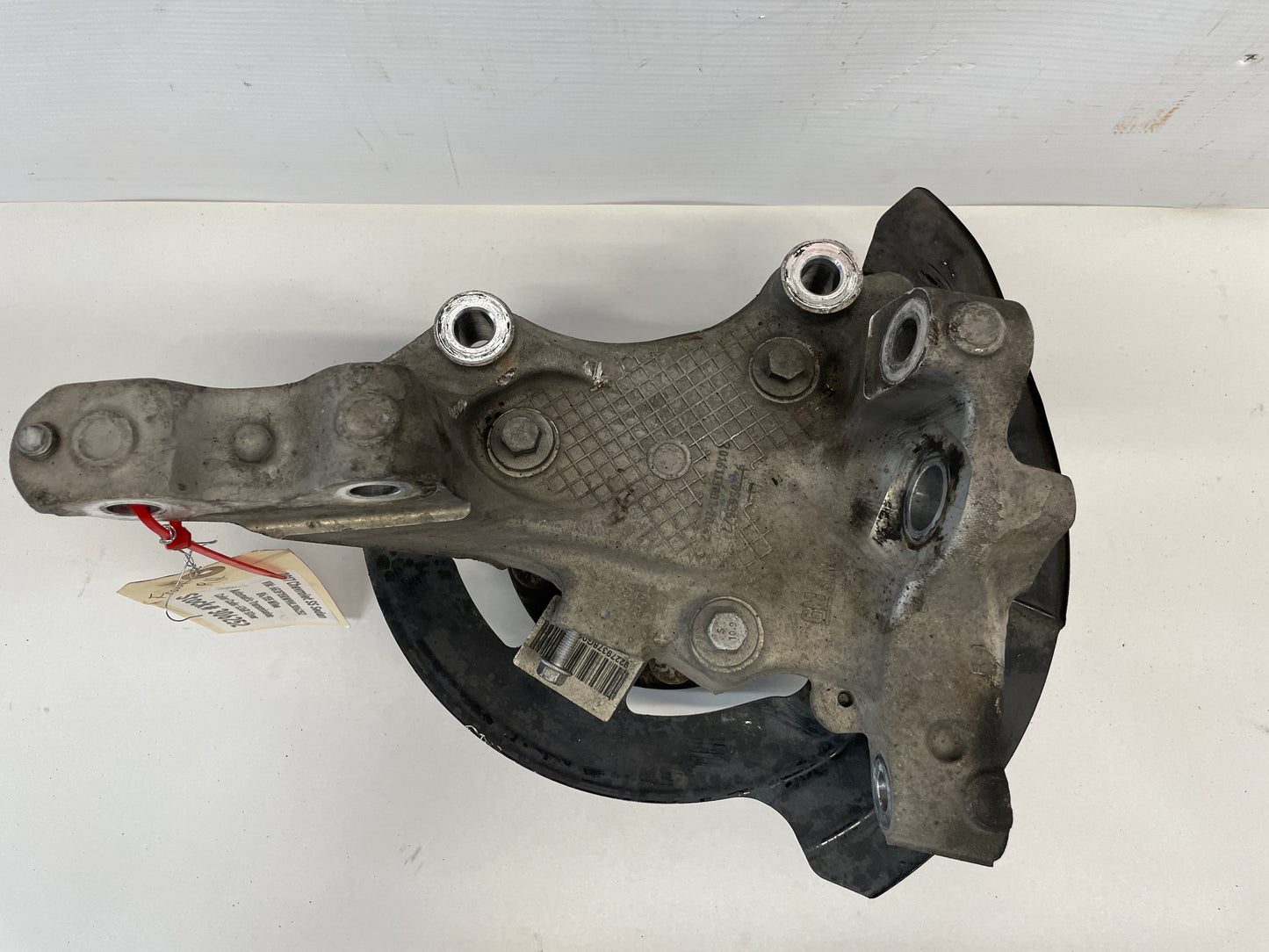 2017 Chevy SS Sedan RH Passenger Front Spindle Hub Knuckle Assembly OEM - Day's Parts Yard