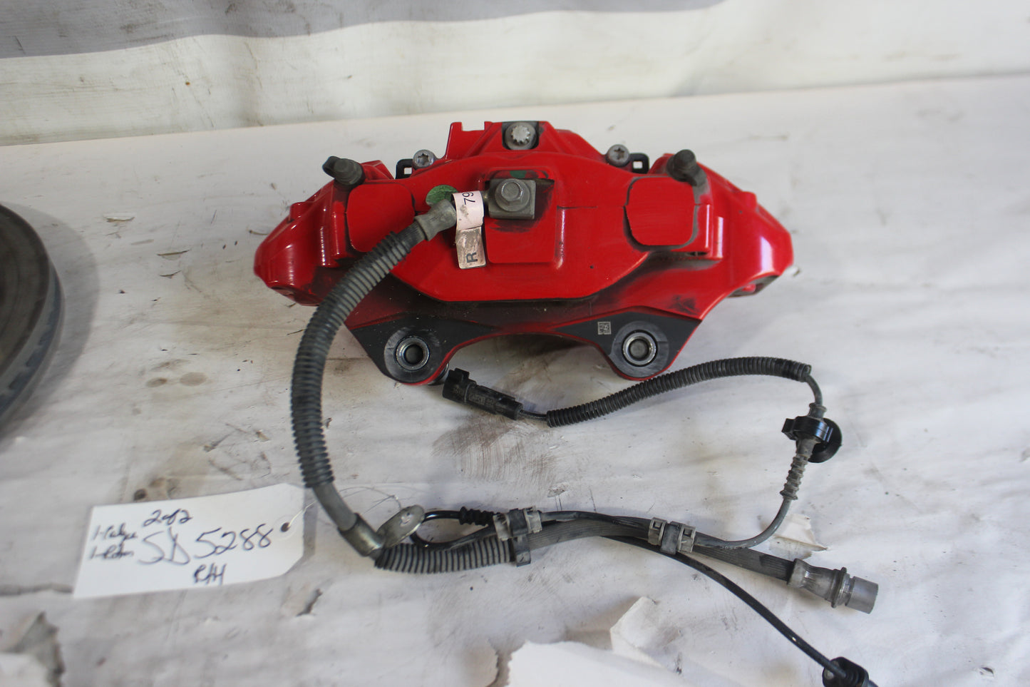 2021 Chevy Camaro SS Front RH Passenger Brembo Brake Caliper & Rotor OEM - Day's Parts Yard