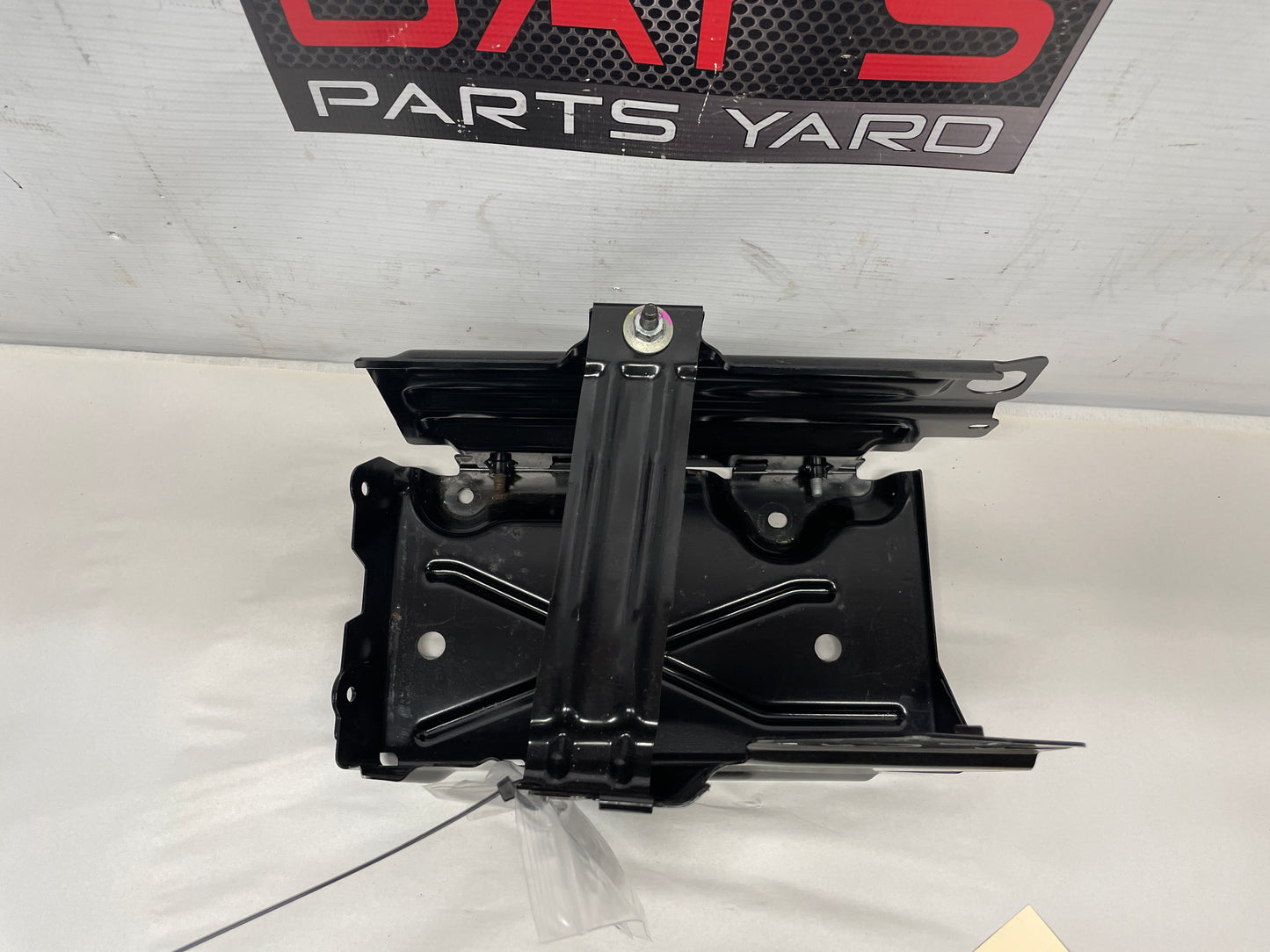 2008 Pontiac G8 Trunk Cargo Battery Tray Mount OEM - Day's Parts Yard